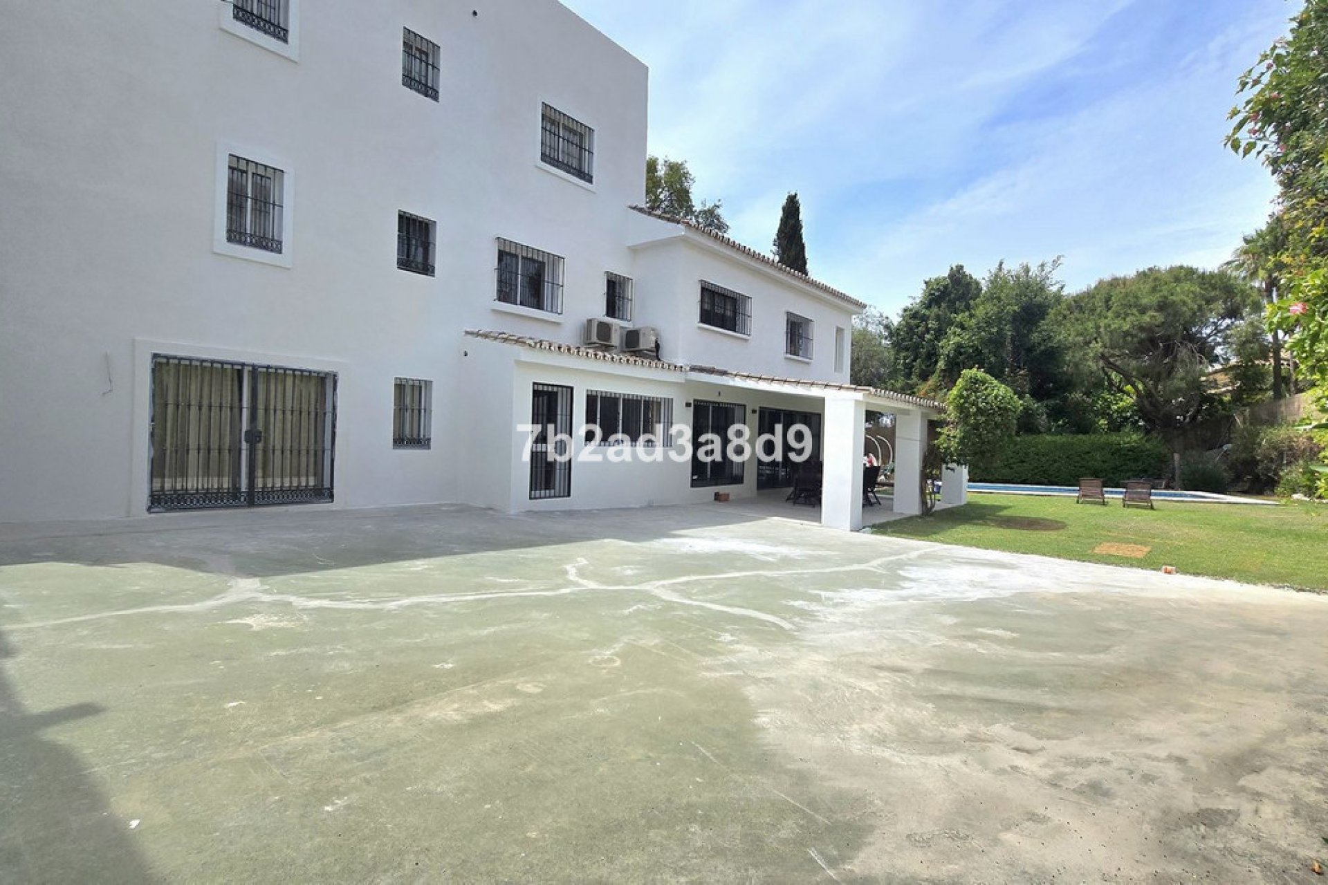 Reventa - House - Detached Villa - Marbella - Elviria