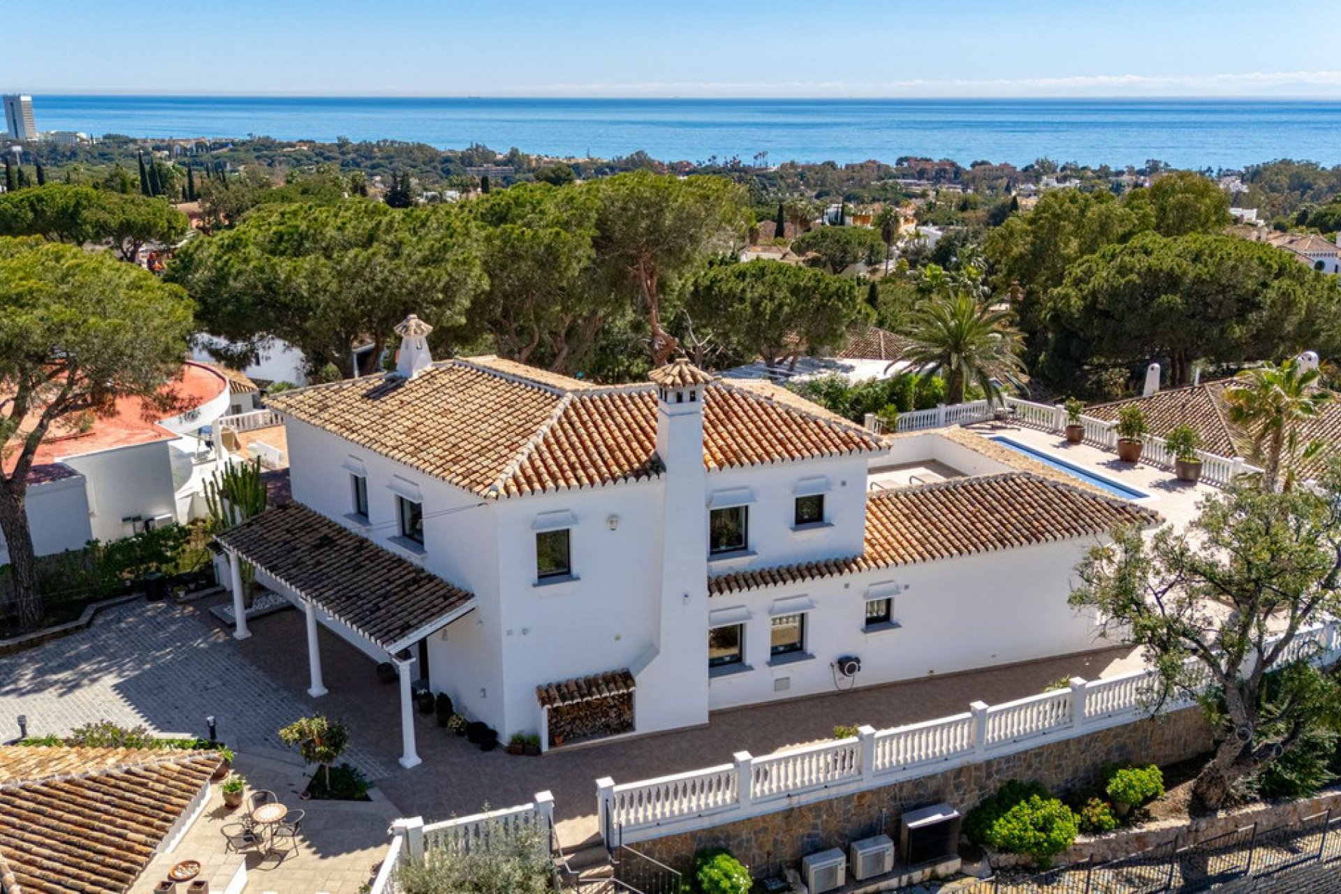 Reventa - House - Detached Villa - Marbella - Elviria