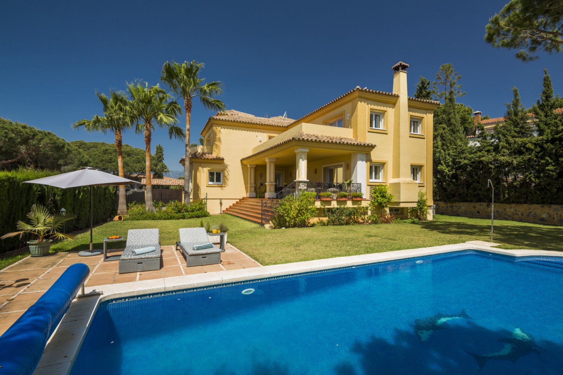 Reventa - House - Detached Villa - Marbella - Elviria