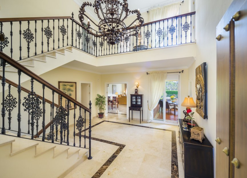 Reventa - House - Detached Villa - Marbella - Elviria