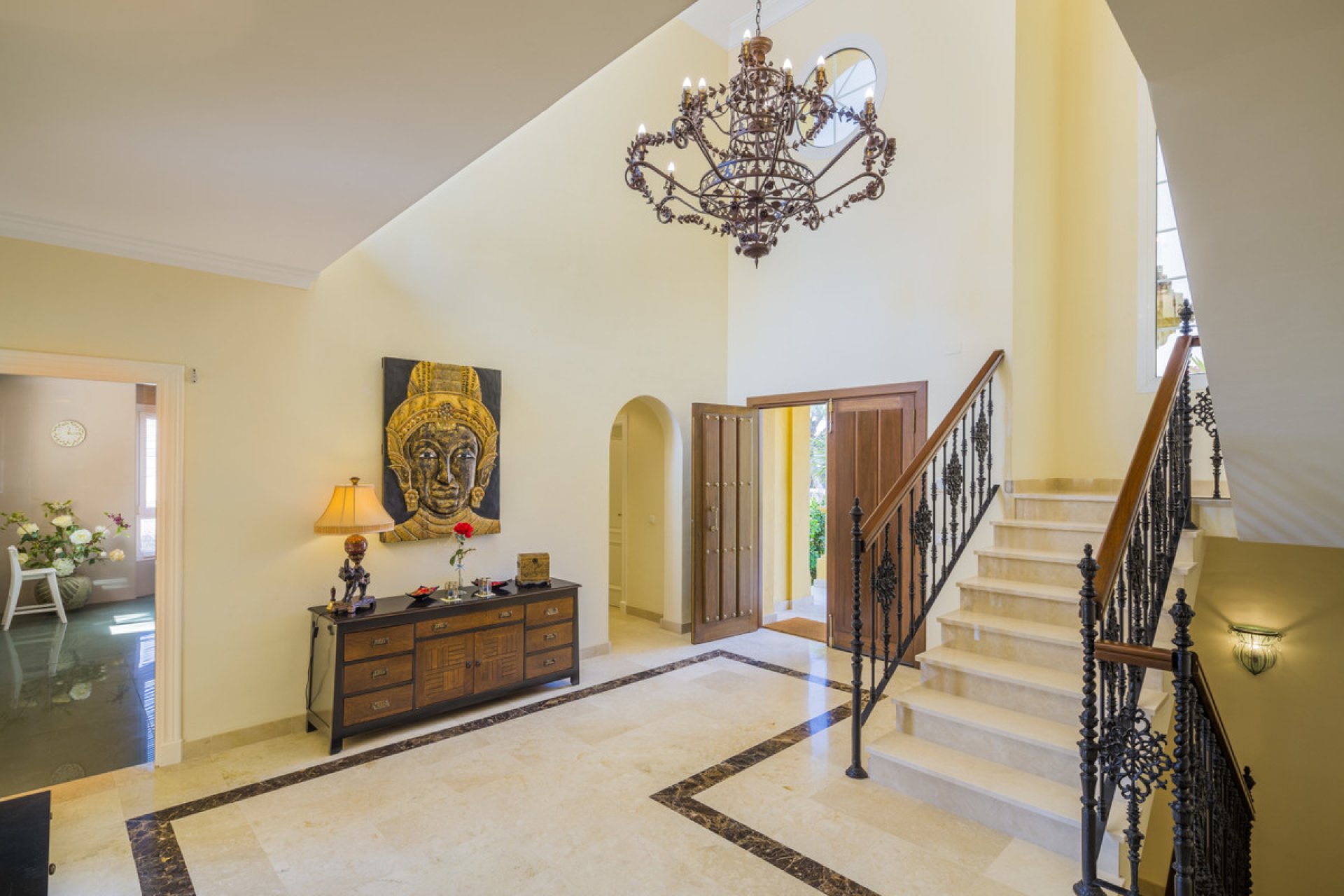 Reventa - House - Detached Villa - Marbella - Elviria