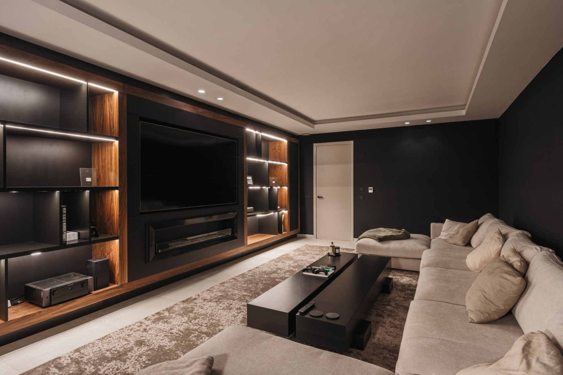 Reventa - House - Detached Villa - Marbella - Elviria