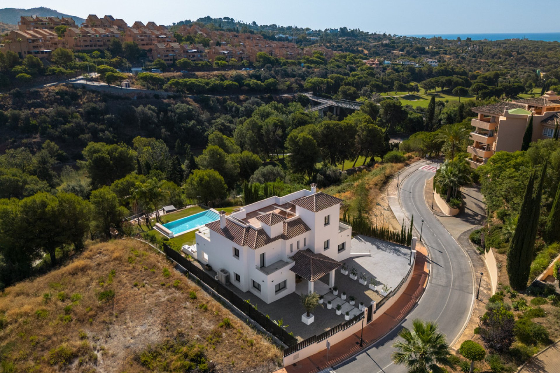 Reventa - House - Detached Villa - Marbella - Elviria