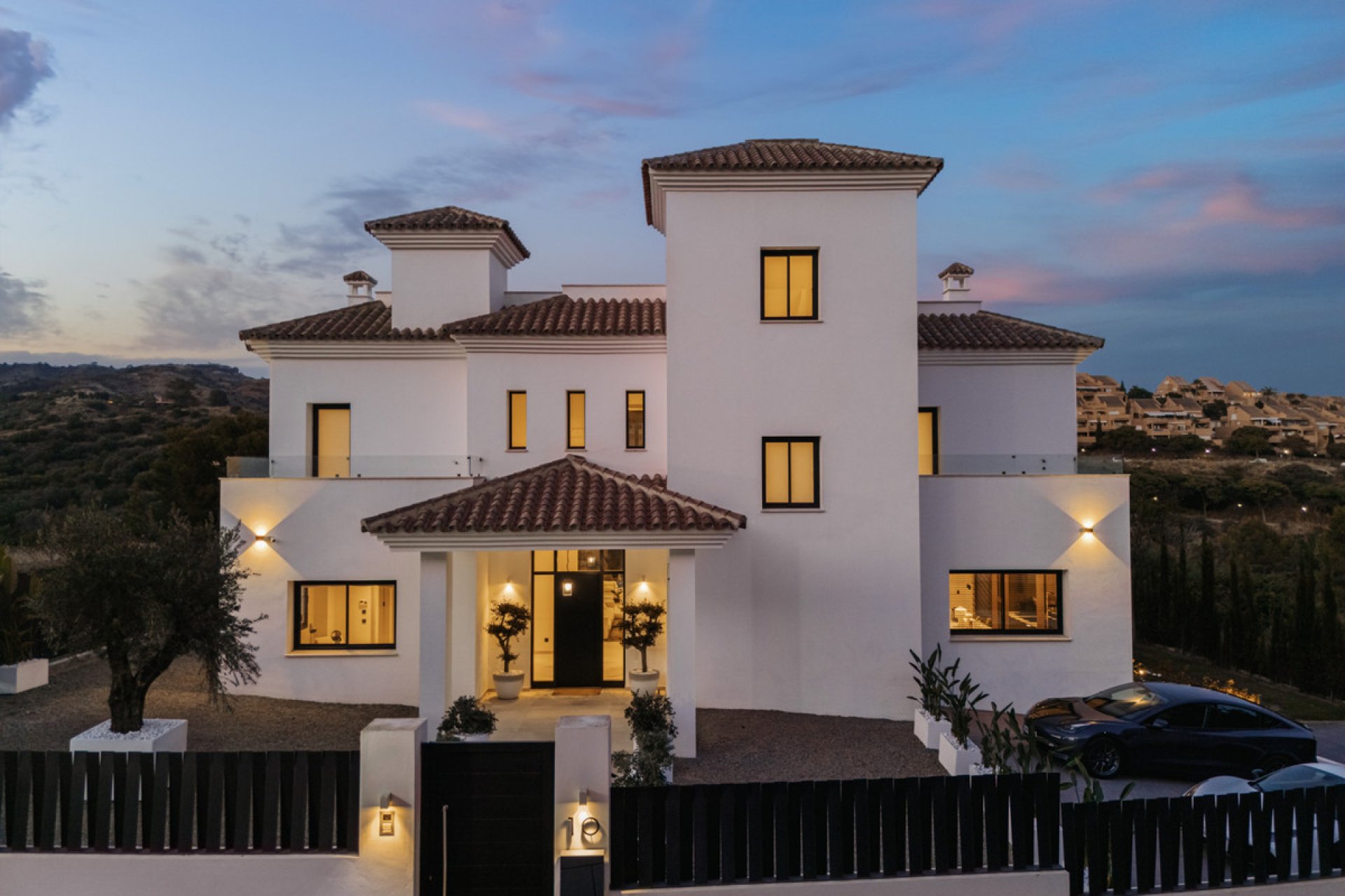 Reventa - House - Detached Villa - Marbella - Elviria