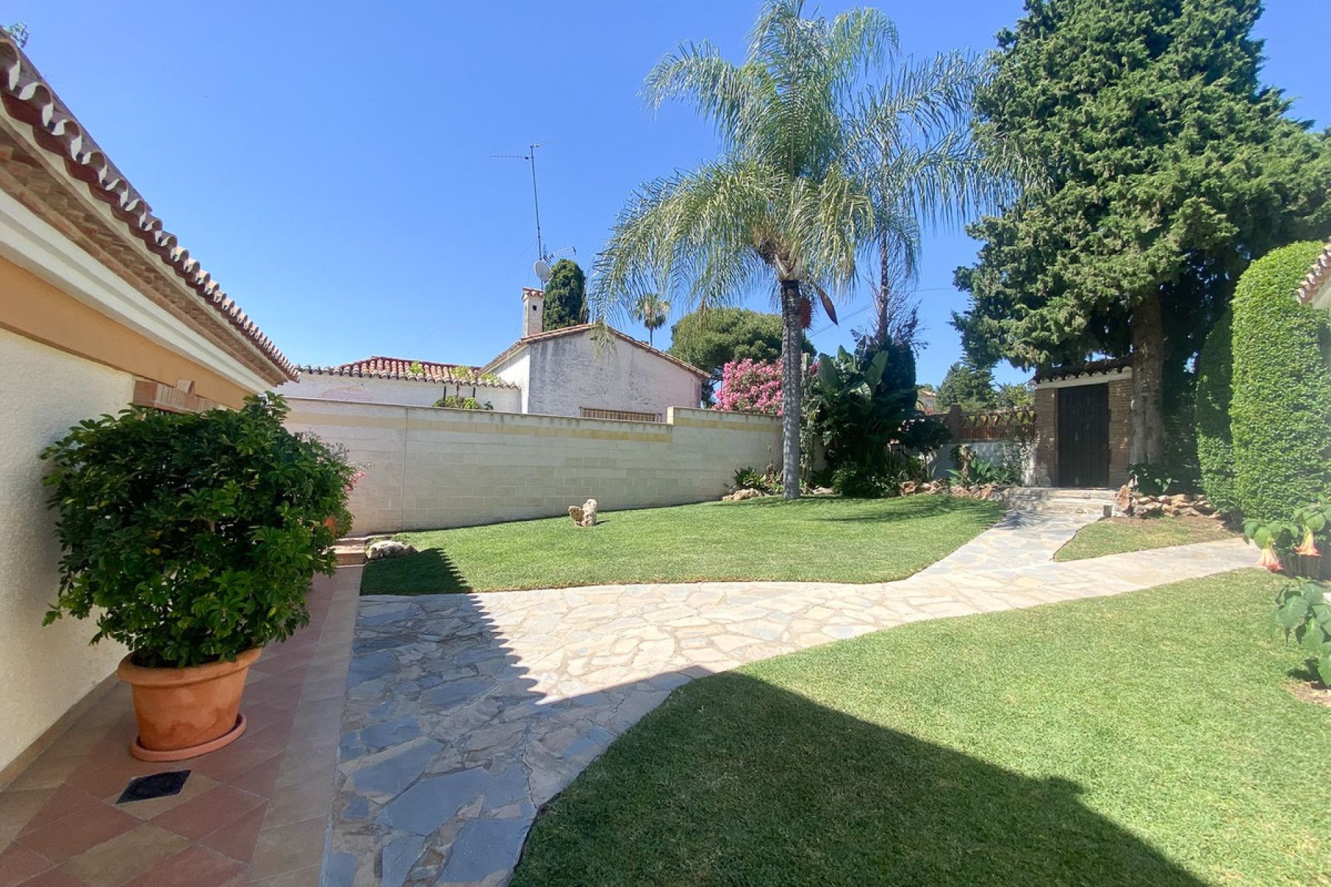 Reventa - House - Detached Villa - Marbella - Guadalmina Alta