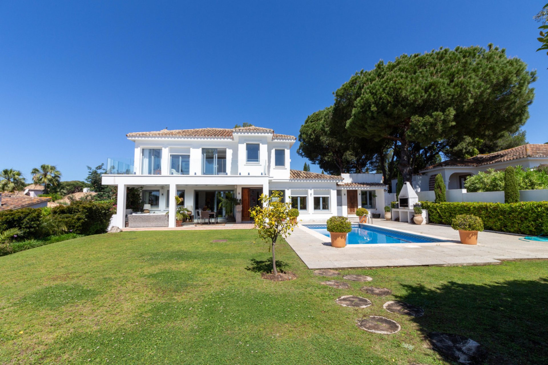 Reventa - House - Detached Villa - Marbella - Hacienda Las Chapas