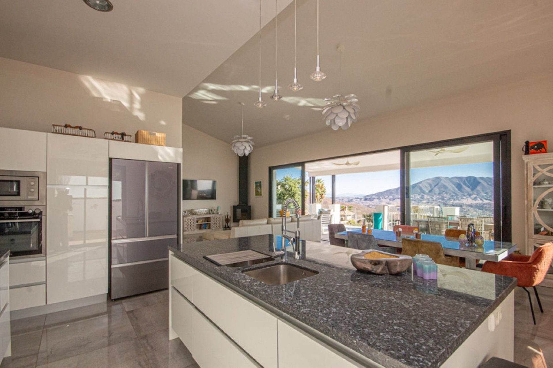 Reventa - House - Detached Villa - Marbella - La Mairena