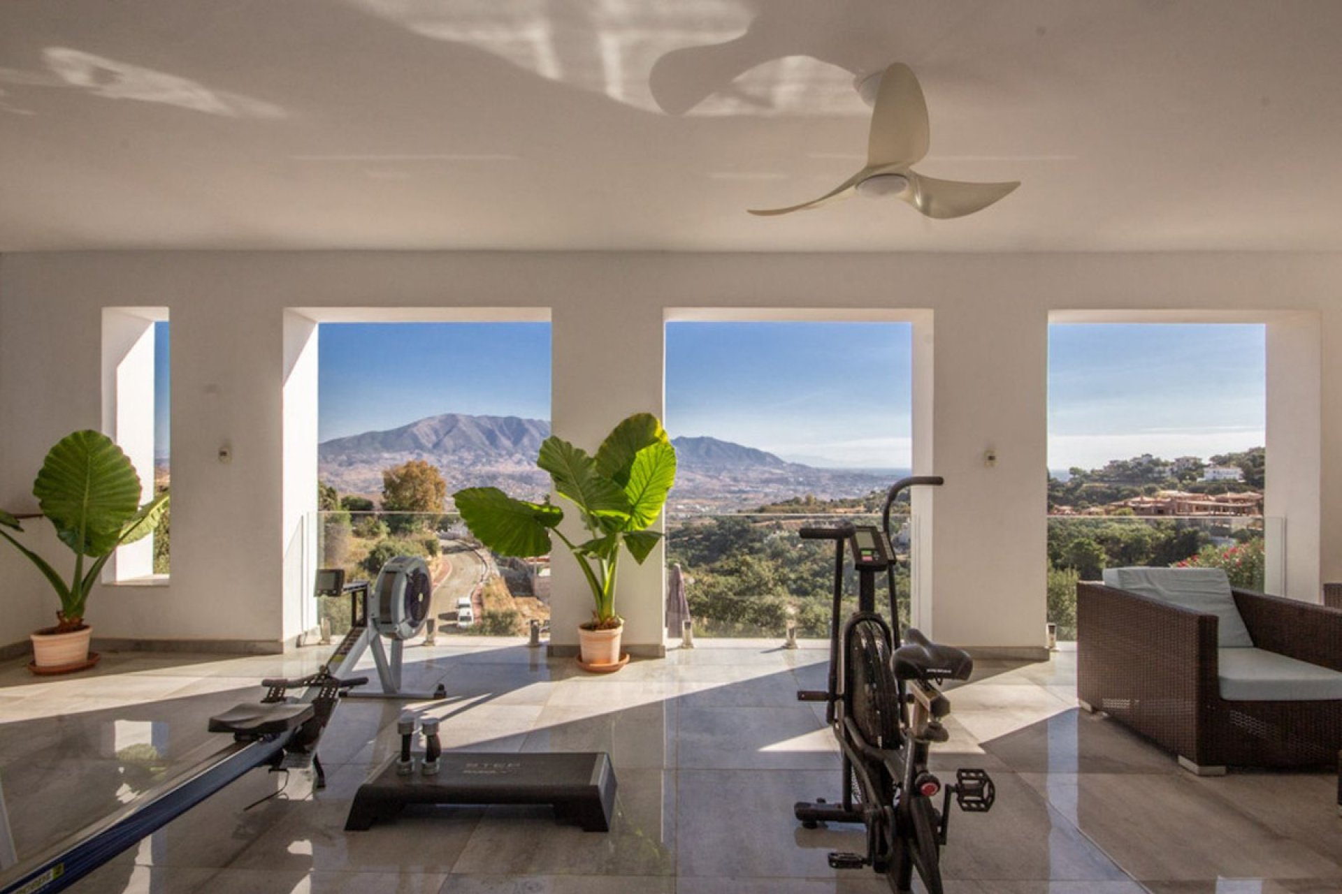 Reventa - House - Detached Villa - Marbella - La Mairena