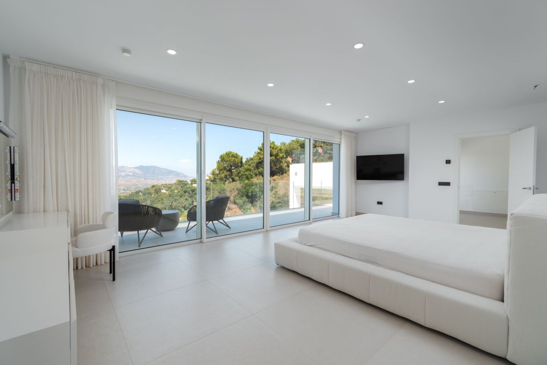 Reventa - House - Detached Villa - Marbella - La Mairena