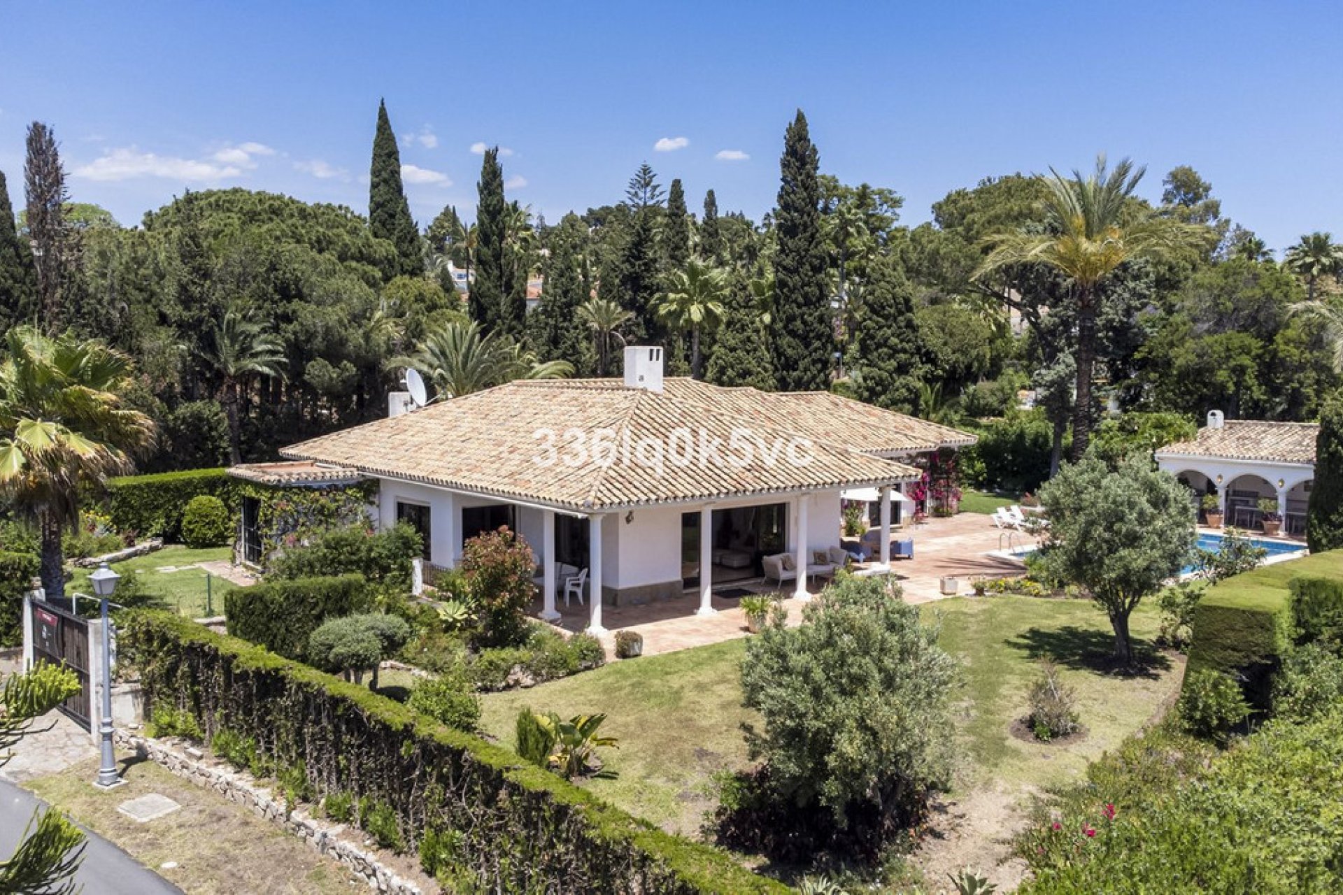 Reventa - House - Detached Villa - Marbella - Las Chapas