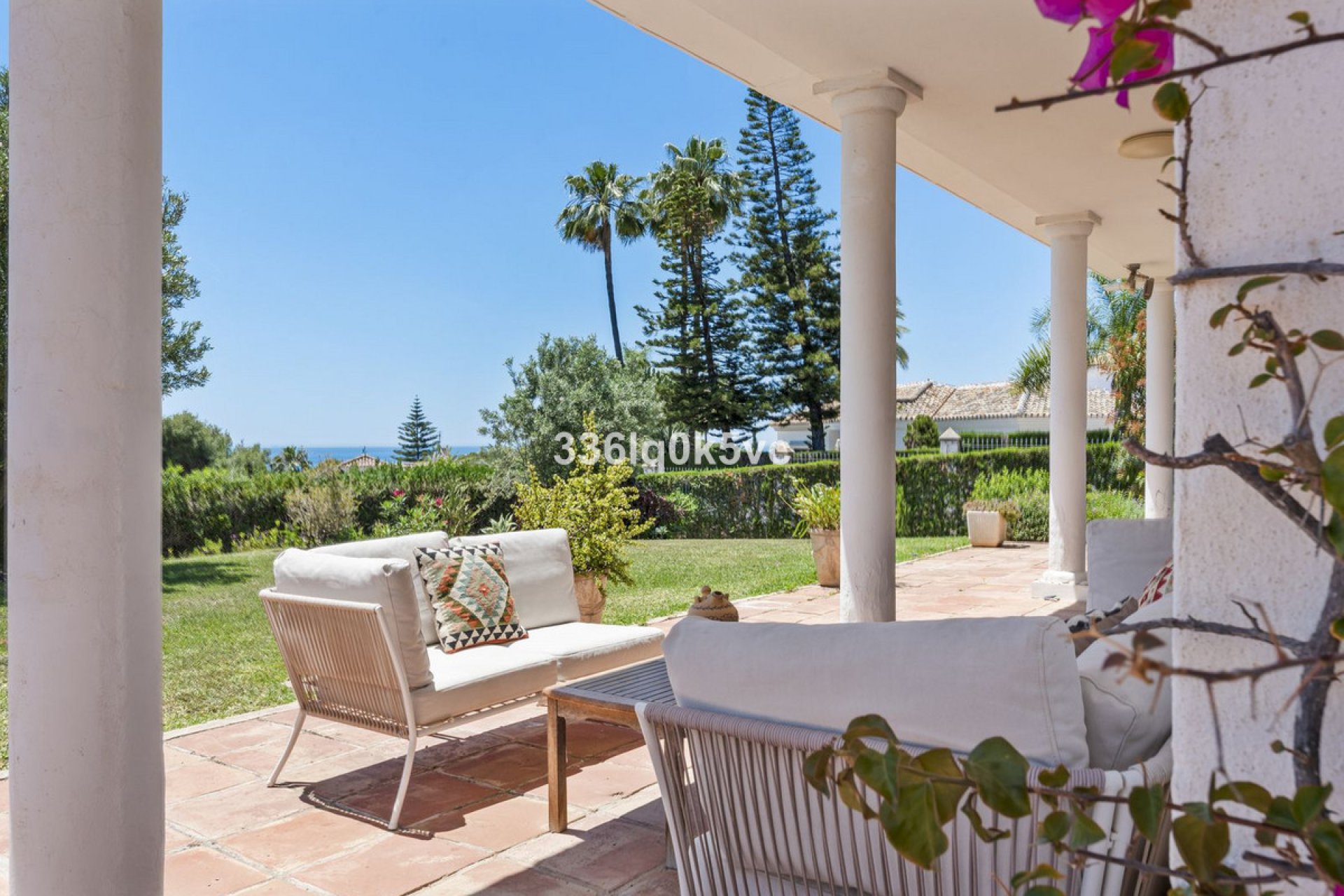 Reventa - House - Detached Villa - Marbella - Las Chapas
