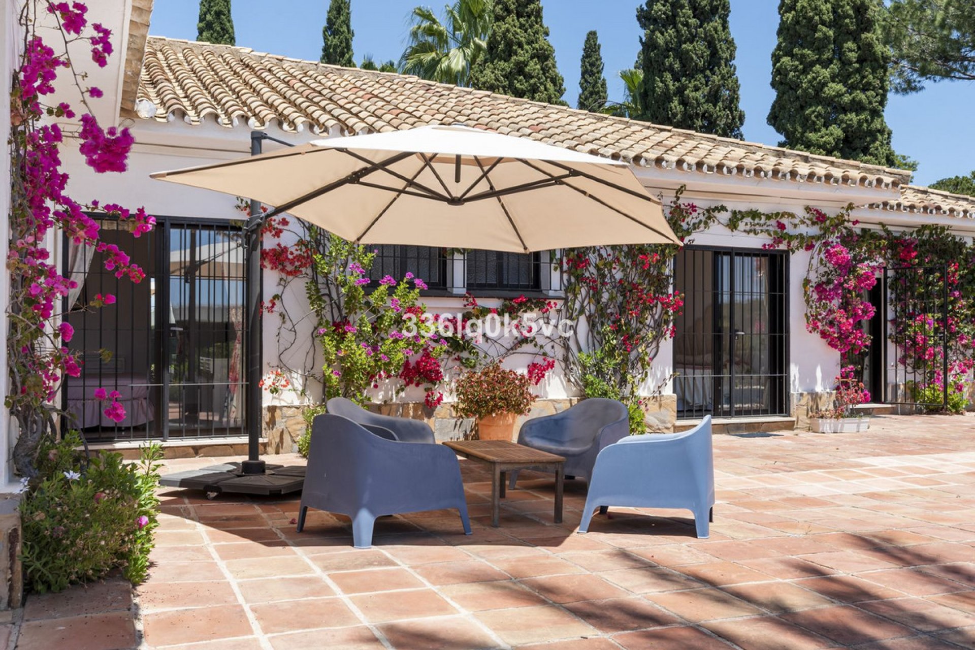 Reventa - House - Detached Villa - Marbella - Las Chapas