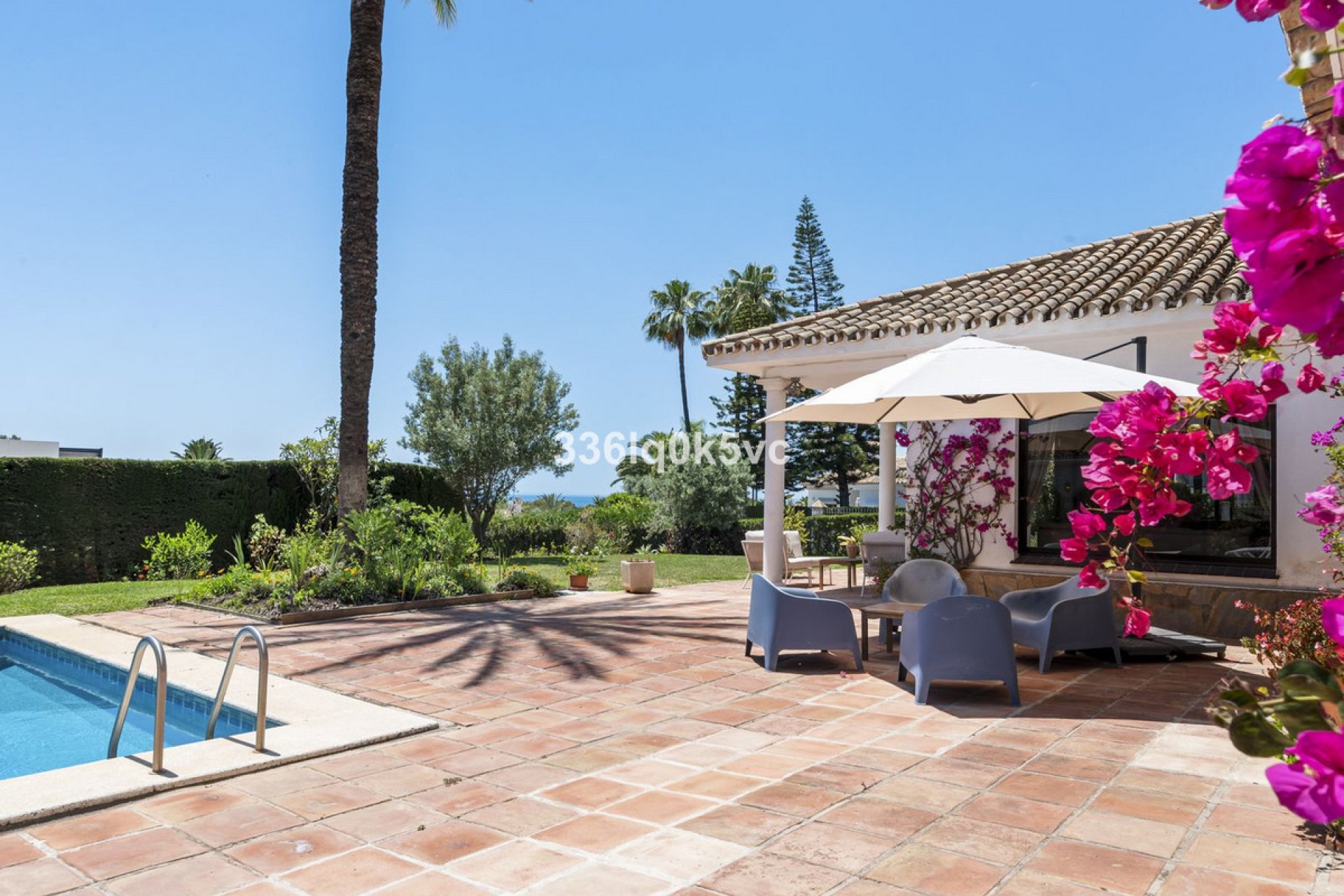 Reventa - House - Detached Villa - Marbella - Las Chapas