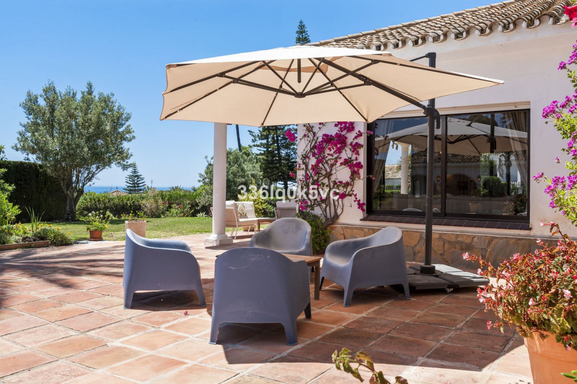 Reventa - House - Detached Villa - Marbella - Las Chapas