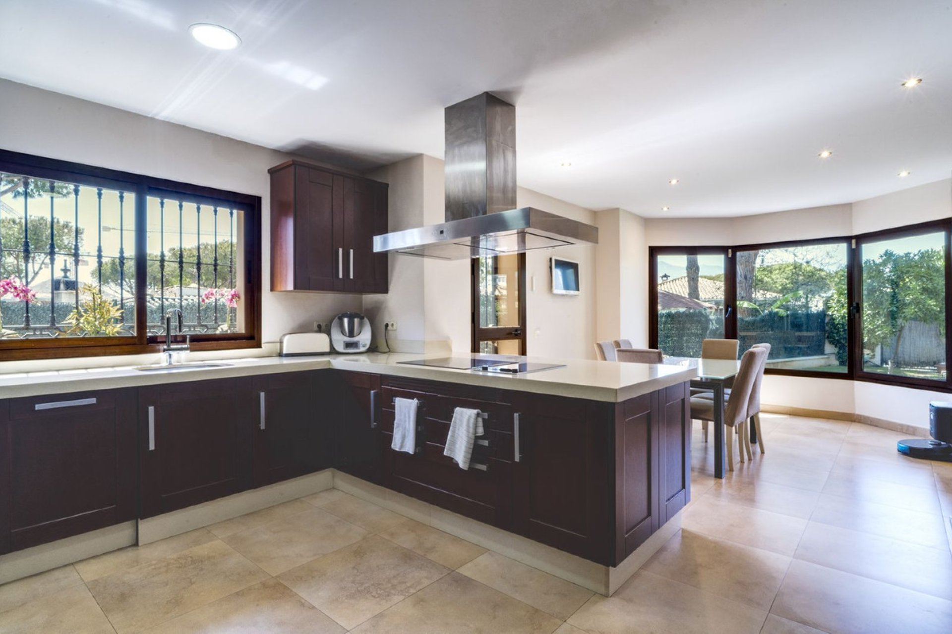 Reventa - House - Detached Villa - Marbella - Las Chapas