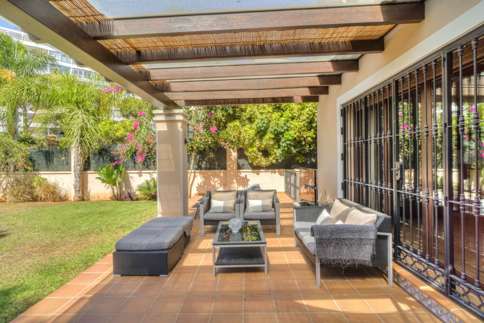 Reventa - House - Detached Villa - Marbella - Las Chapas