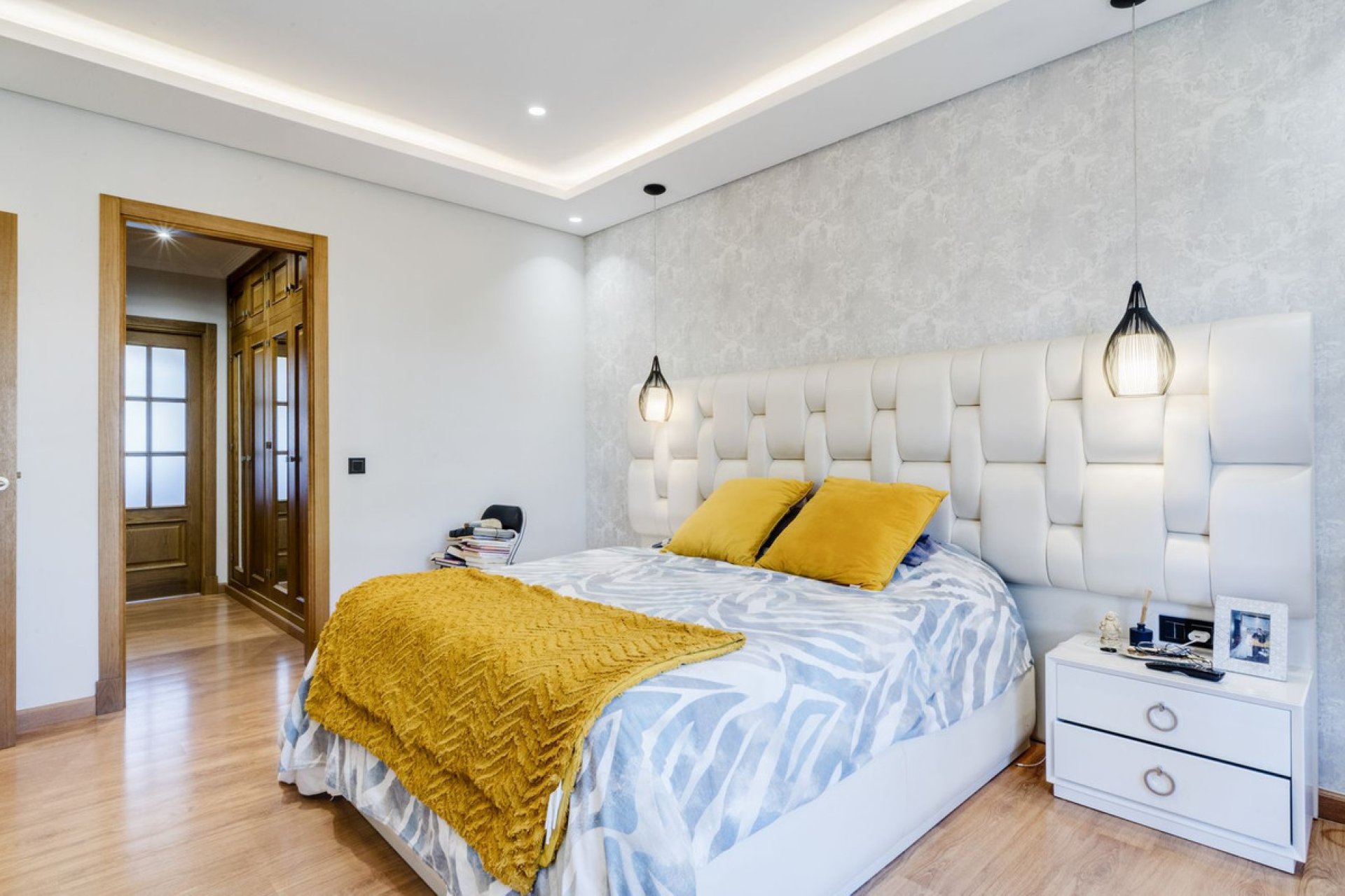 Reventa - House - Detached Villa - Marbella - Las Chapas