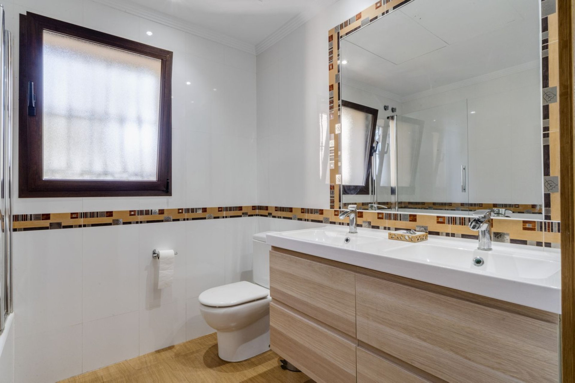 Reventa - House - Detached Villa - Marbella - Las Chapas