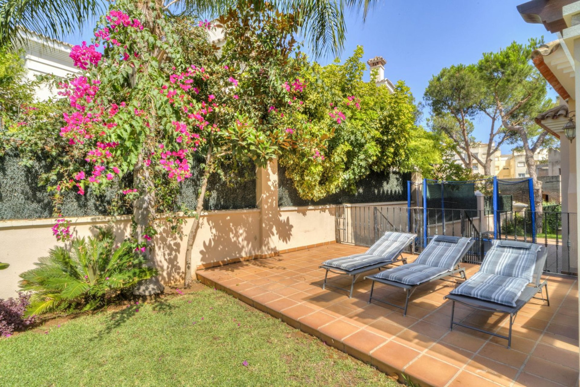 Reventa - House - Detached Villa - Marbella - Las Chapas