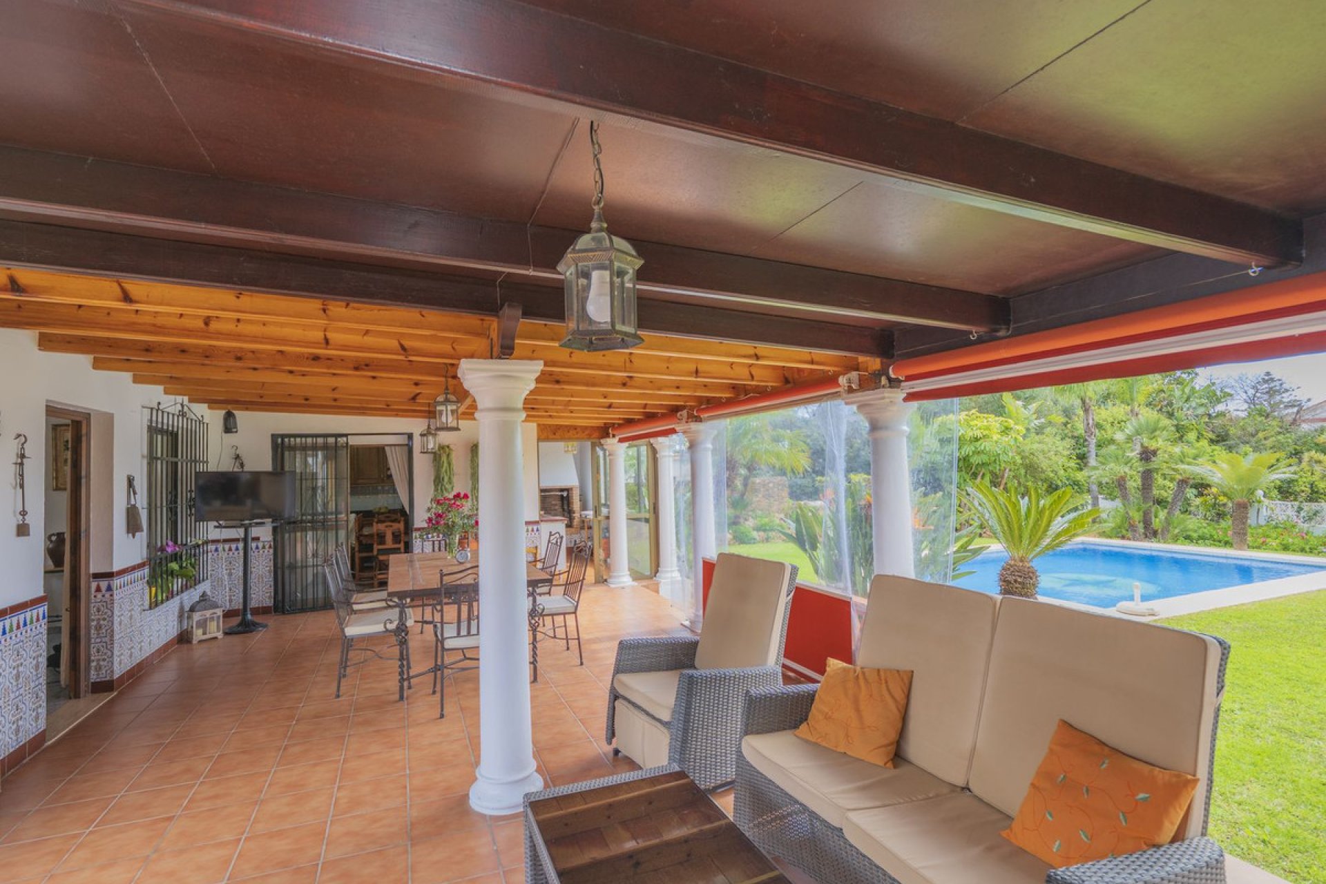 Reventa - House - Detached Villa - Marbella - Las Chapas