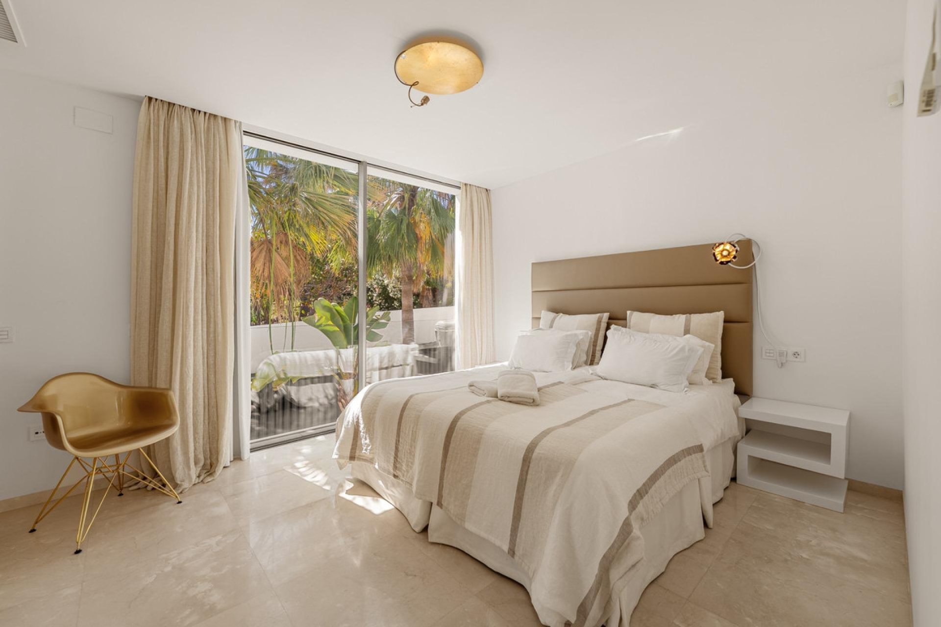 Reventa - House - Detached Villa - Marbella - Marbella Centro