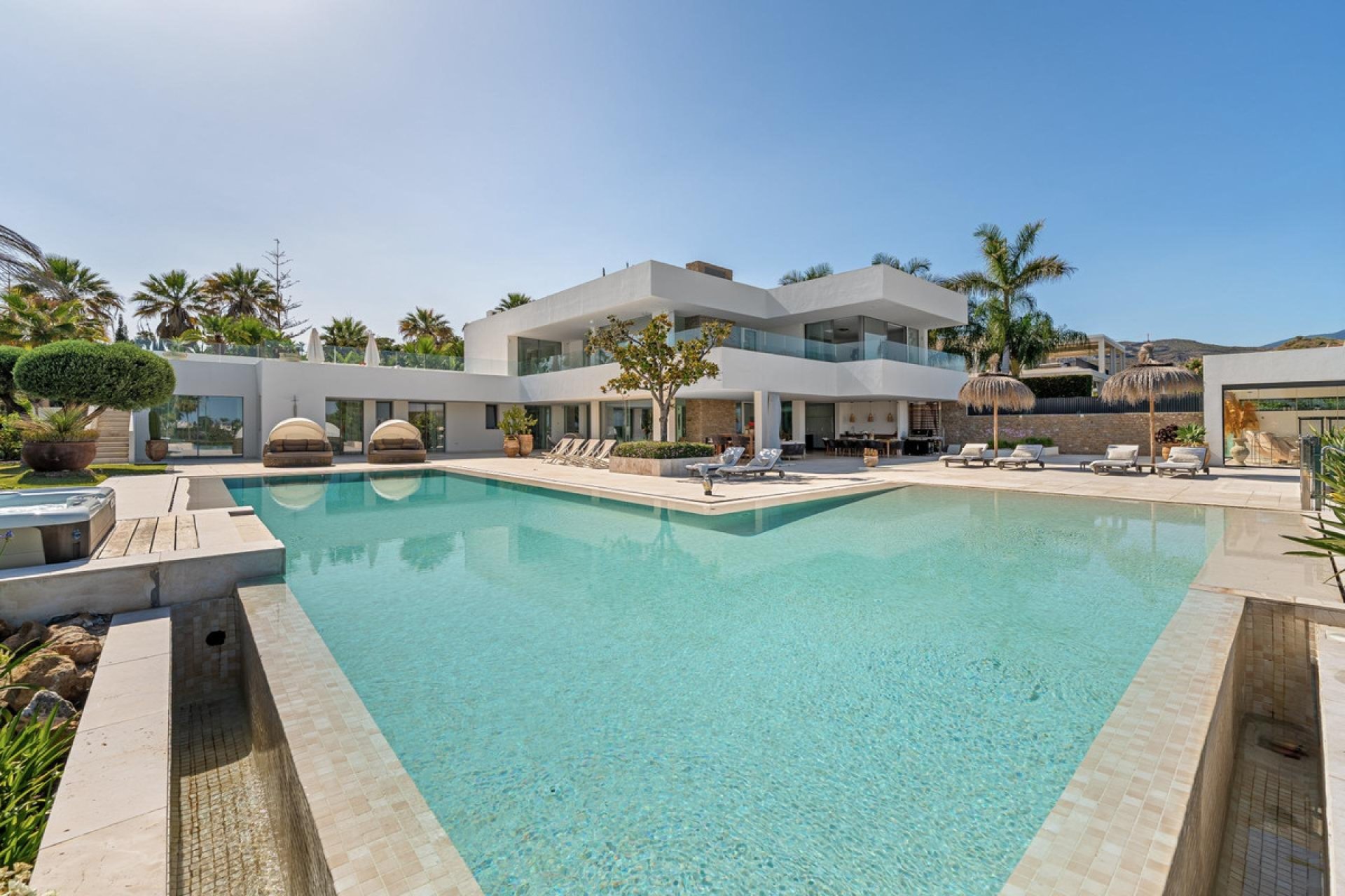 Reventa - House - Detached Villa - Marbella - Marbella Centro