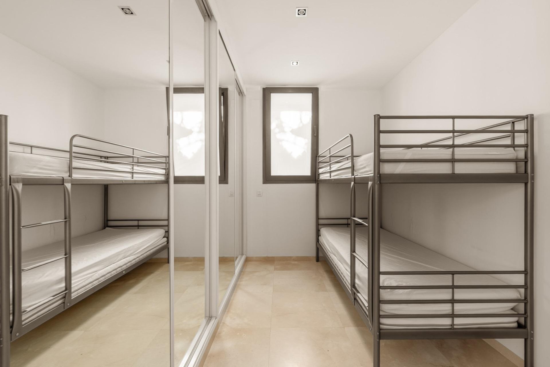 Reventa - House - Detached Villa - Marbella - Marbella Centro