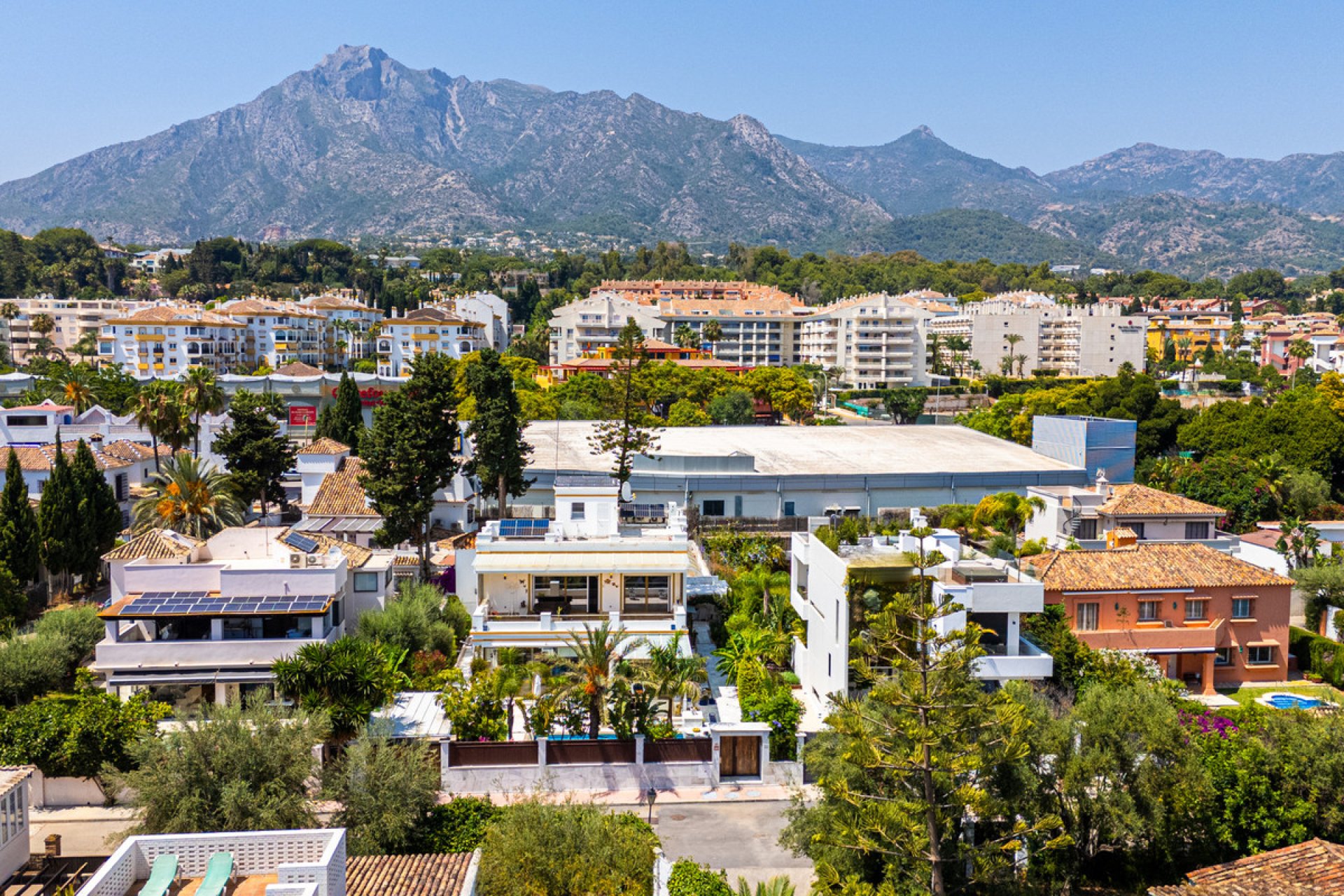 Reventa - House - Detached Villa - Marbella - Marbella Centro