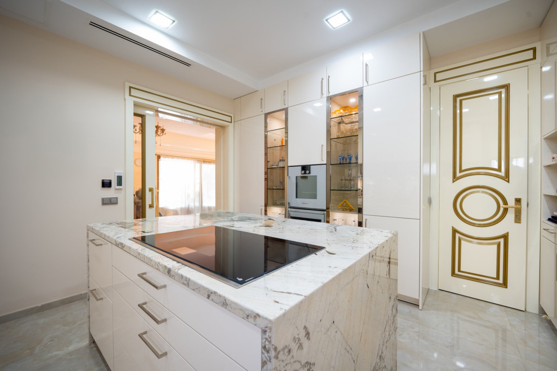 Reventa - House - Detached Villa - Marbella - Marbella Centro