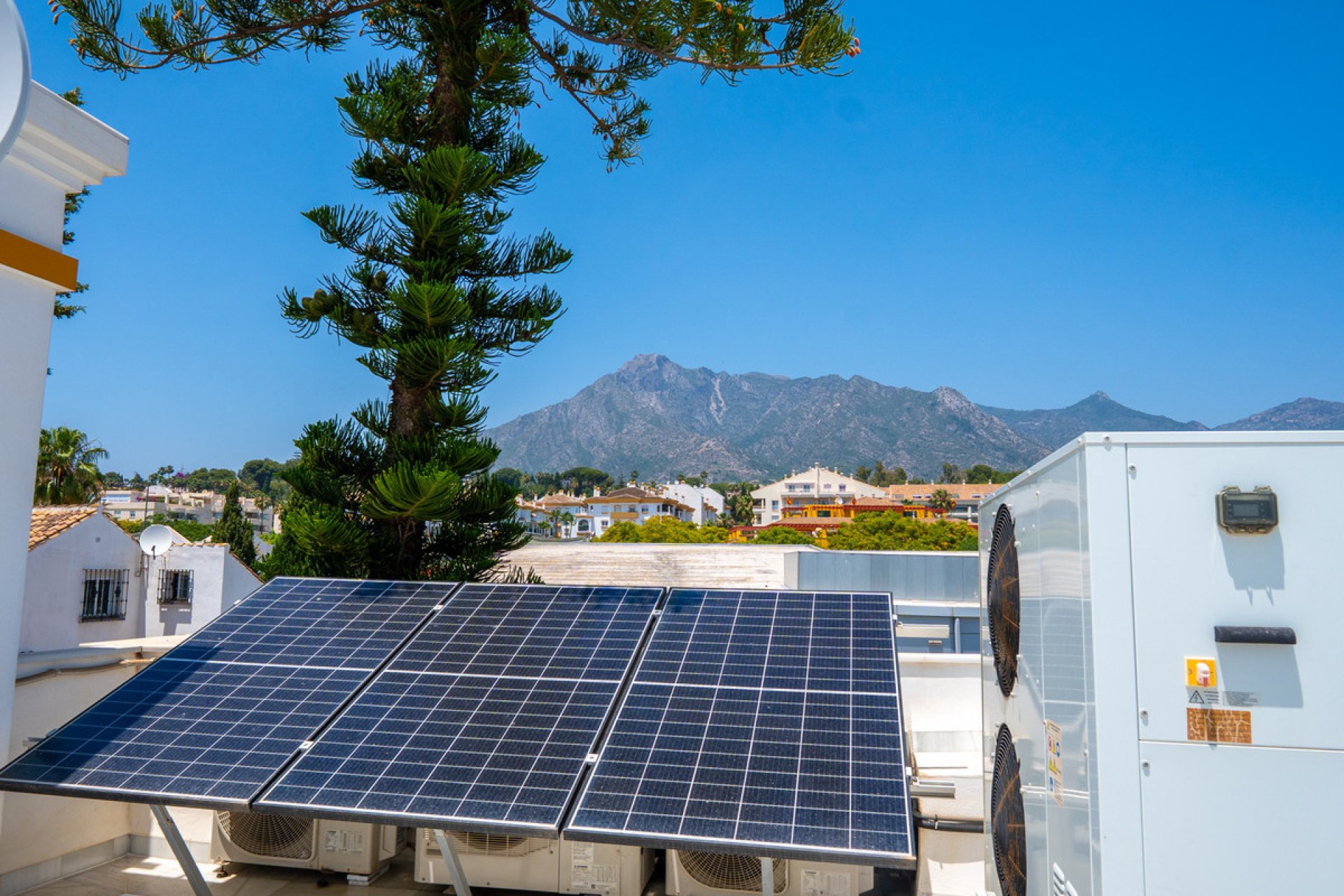 Reventa - House - Detached Villa - Marbella - Marbella Centro