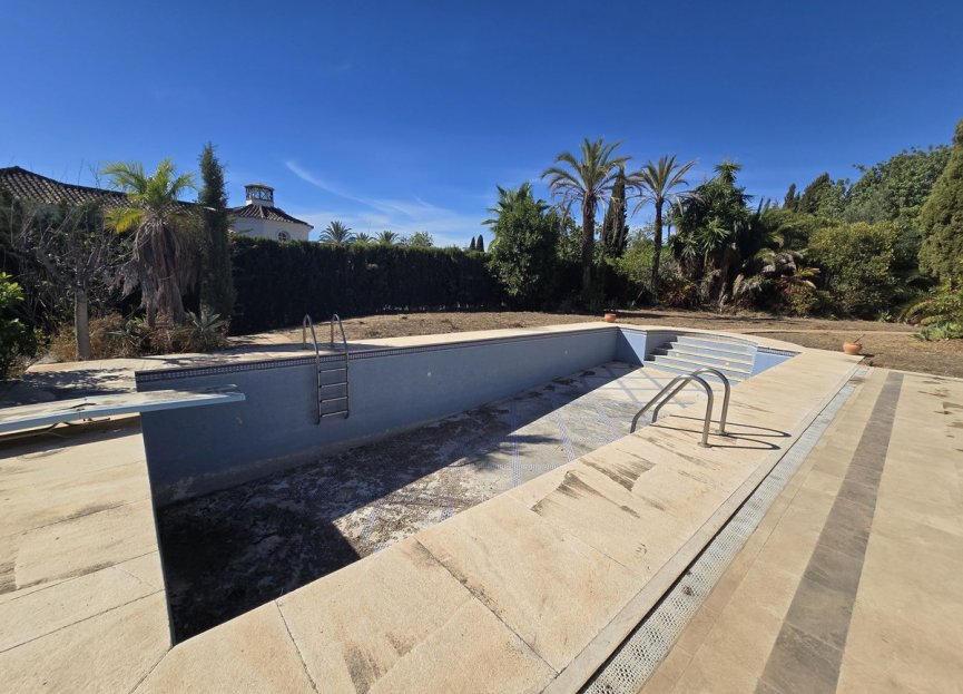 Reventa - House - Detached Villa - Marbella - Marbella Centro