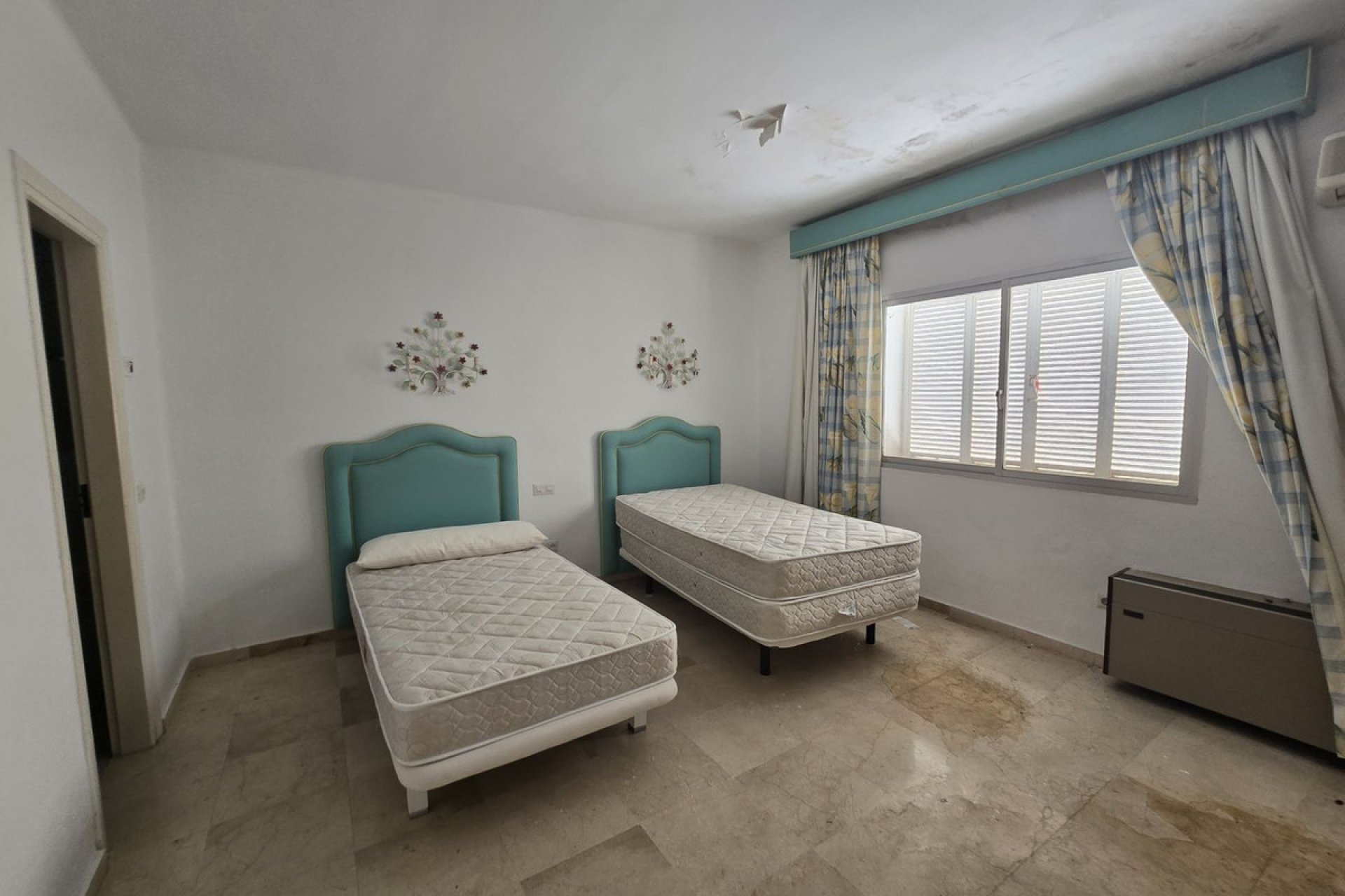 Reventa - House - Detached Villa - Marbella - Marbella Centro