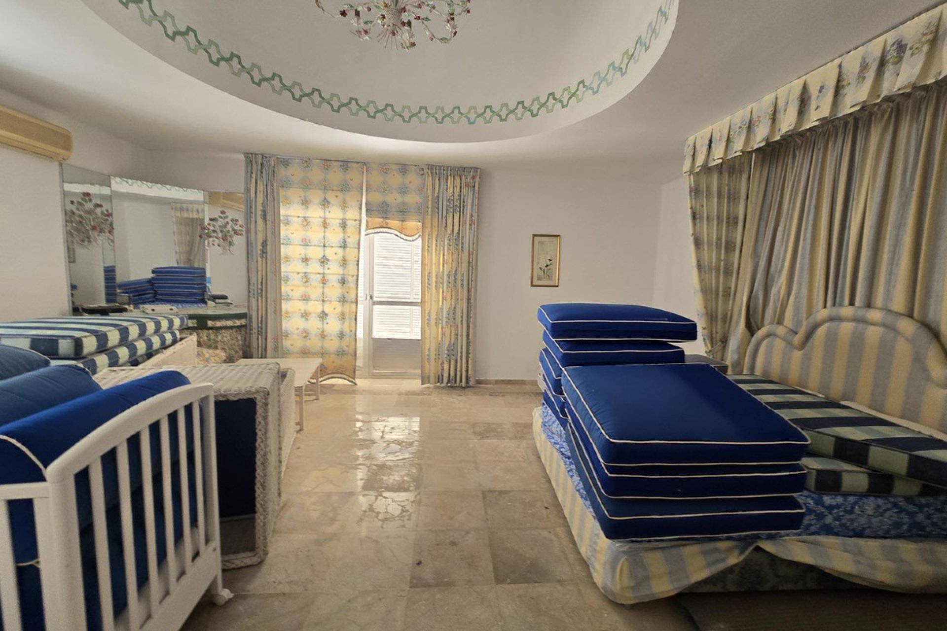 Reventa - House - Detached Villa - Marbella - Marbella Centro