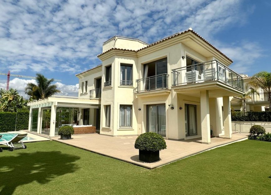 Reventa - House - Detached Villa - Marbella - Marbella Centro