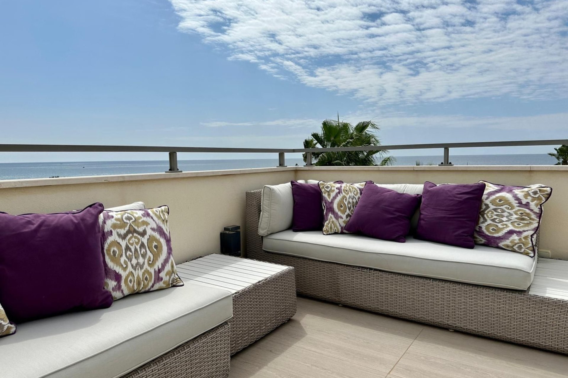 Reventa - House - Detached Villa - Marbella - Marbella Centro