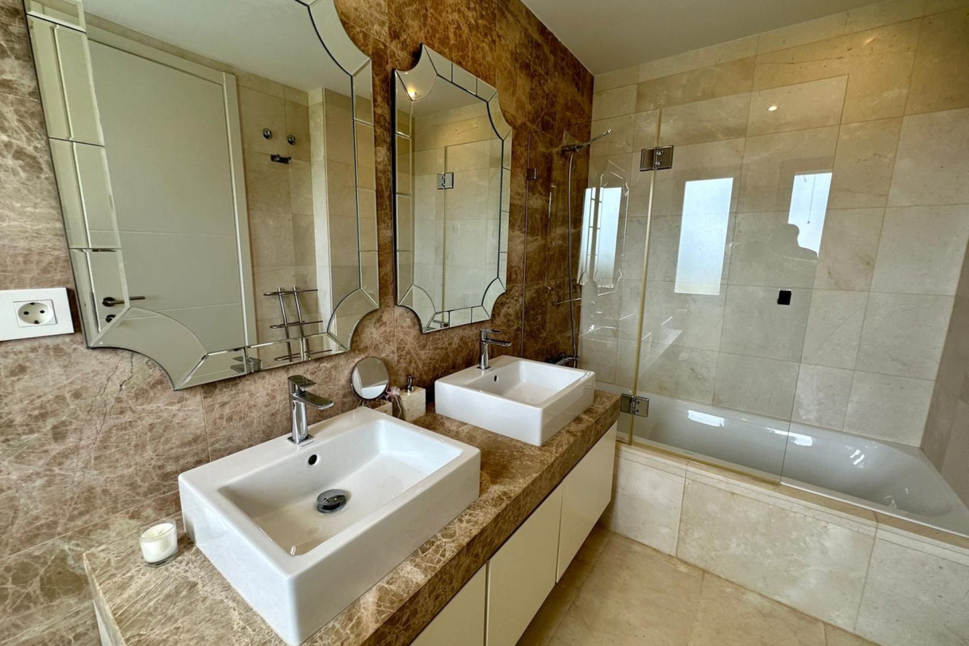 Reventa - House - Detached Villa - Marbella - Marbella Centro