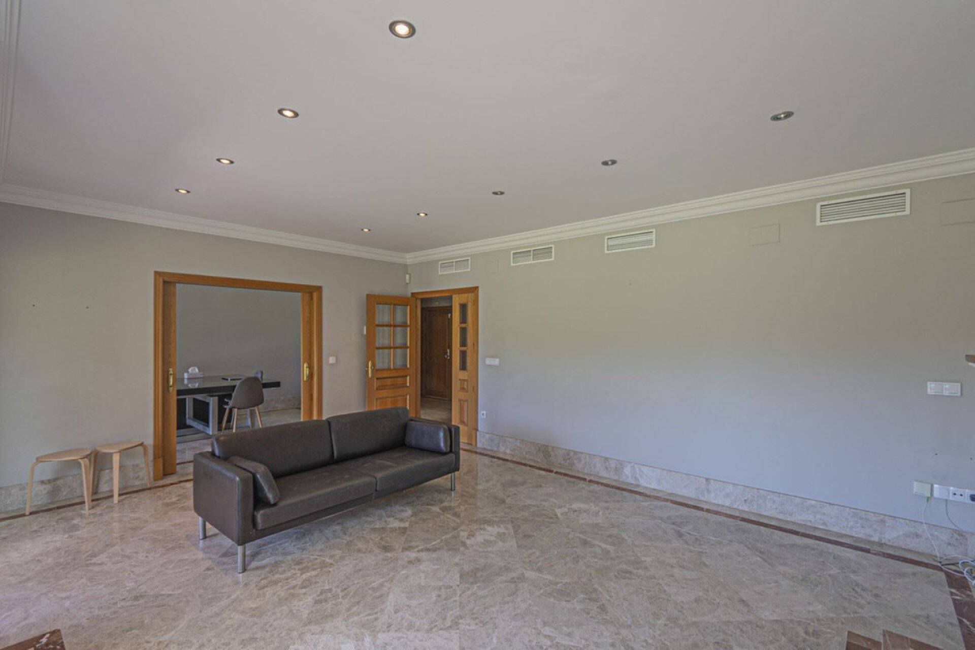 Reventa - House - Detached Villa - Marbella - Marbella Centro