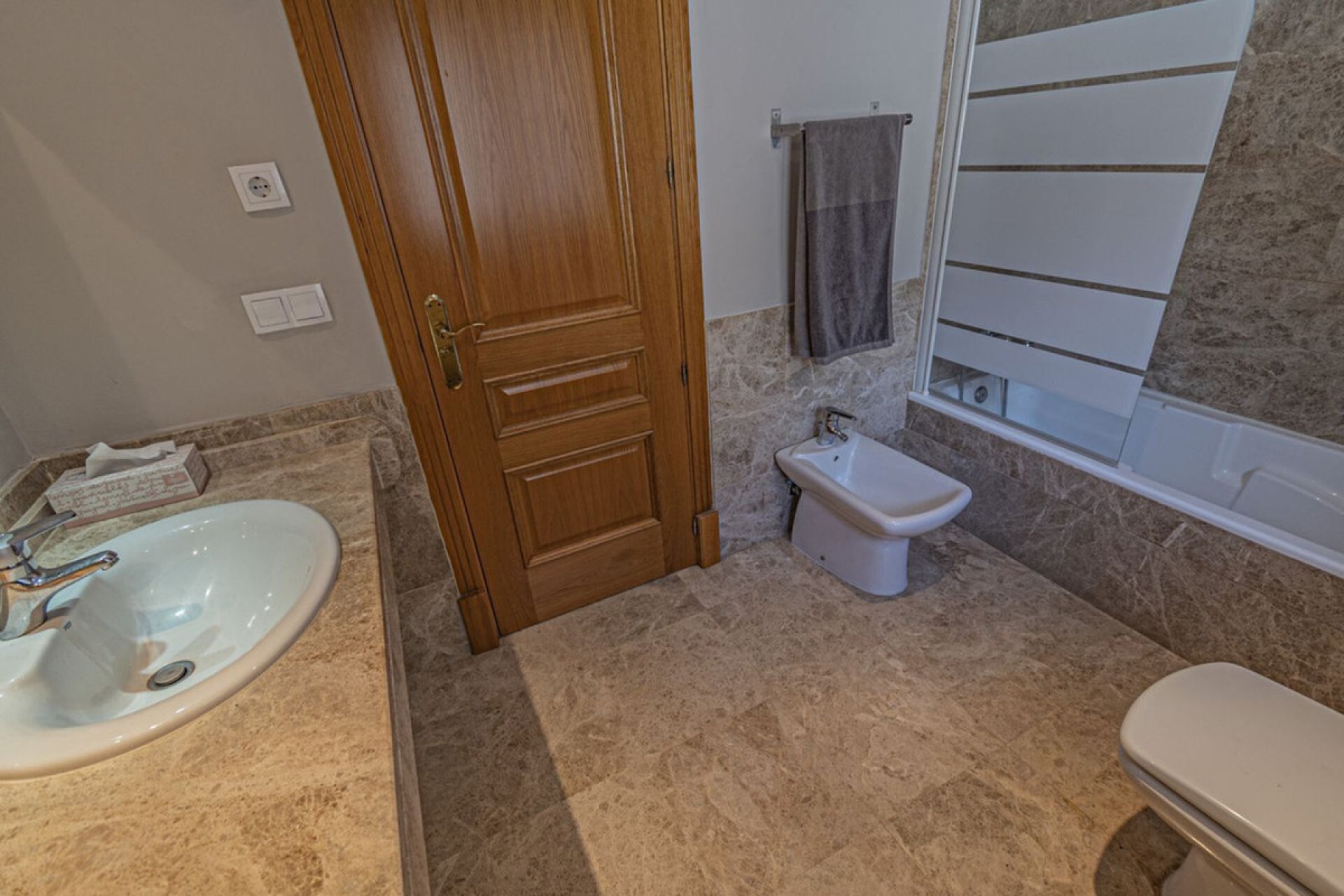 Reventa - House - Detached Villa - Marbella - Marbella Centro