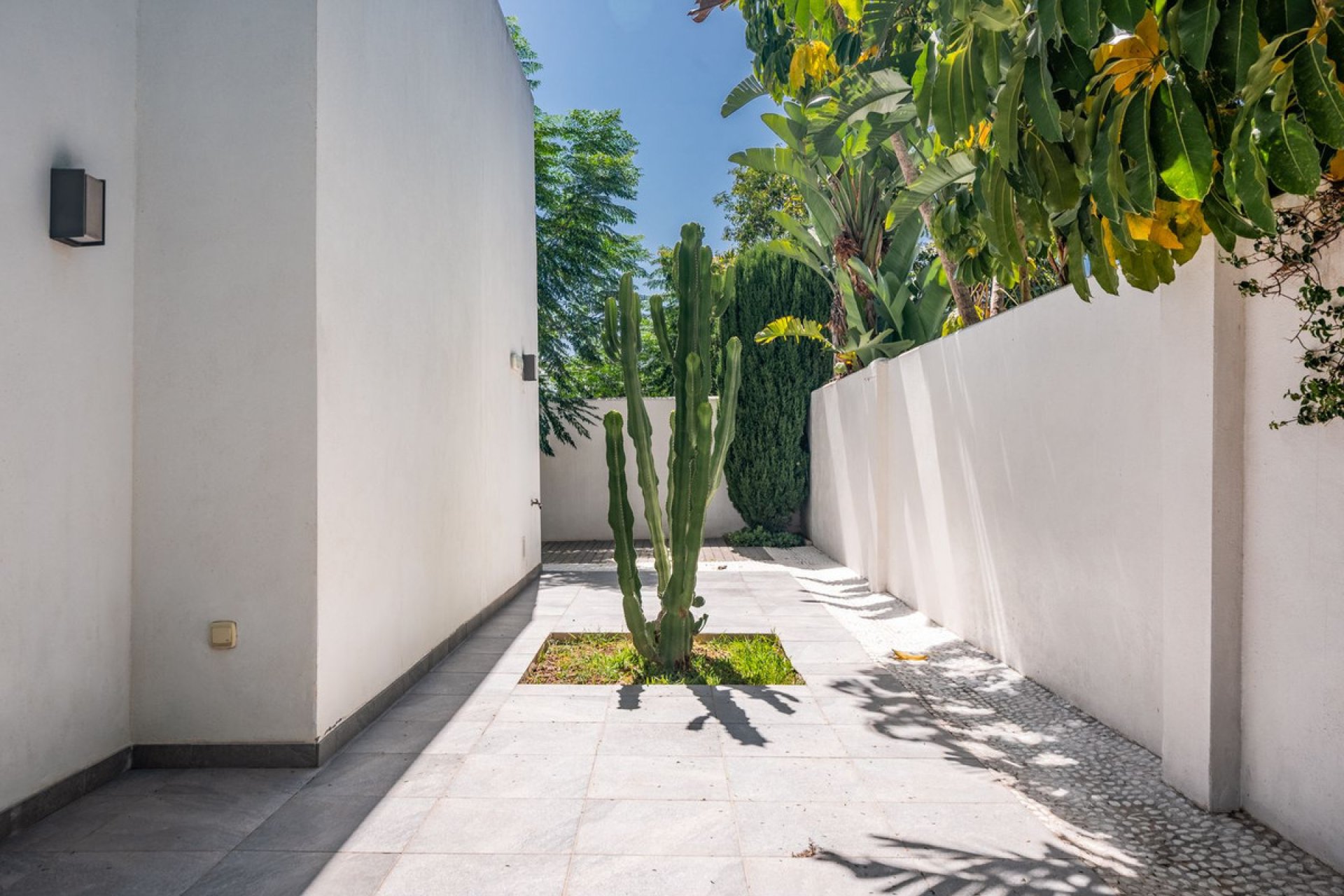 Reventa - House - Detached Villa - Marbella - Marbella Centro