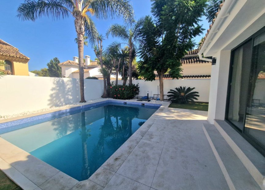 Reventa - House - Detached Villa - Marbella - Marbella Centro