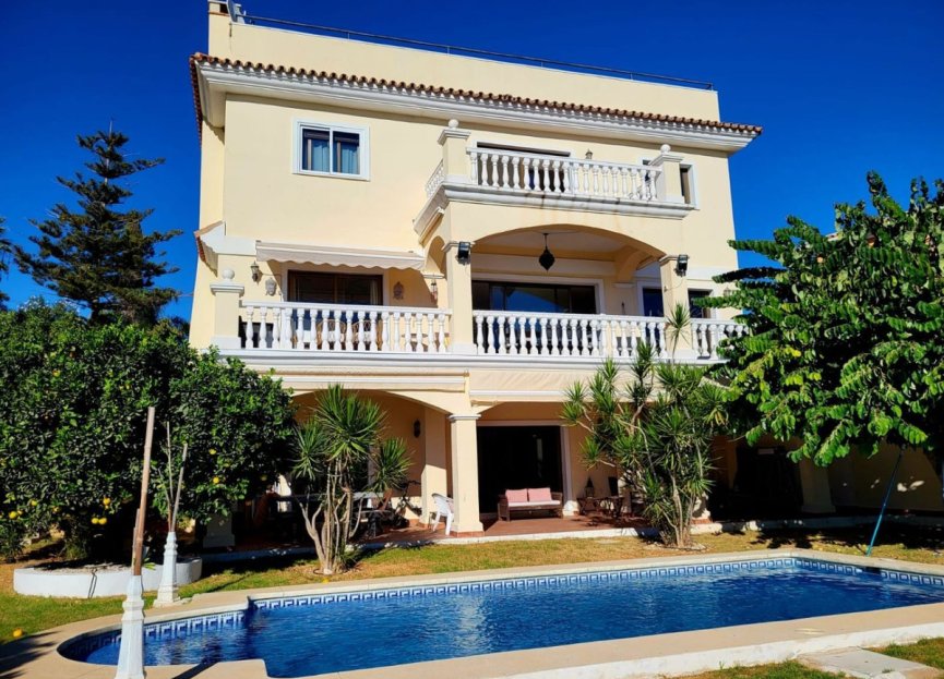 Reventa - House - Detached Villa - Marbella - Marbella Centro