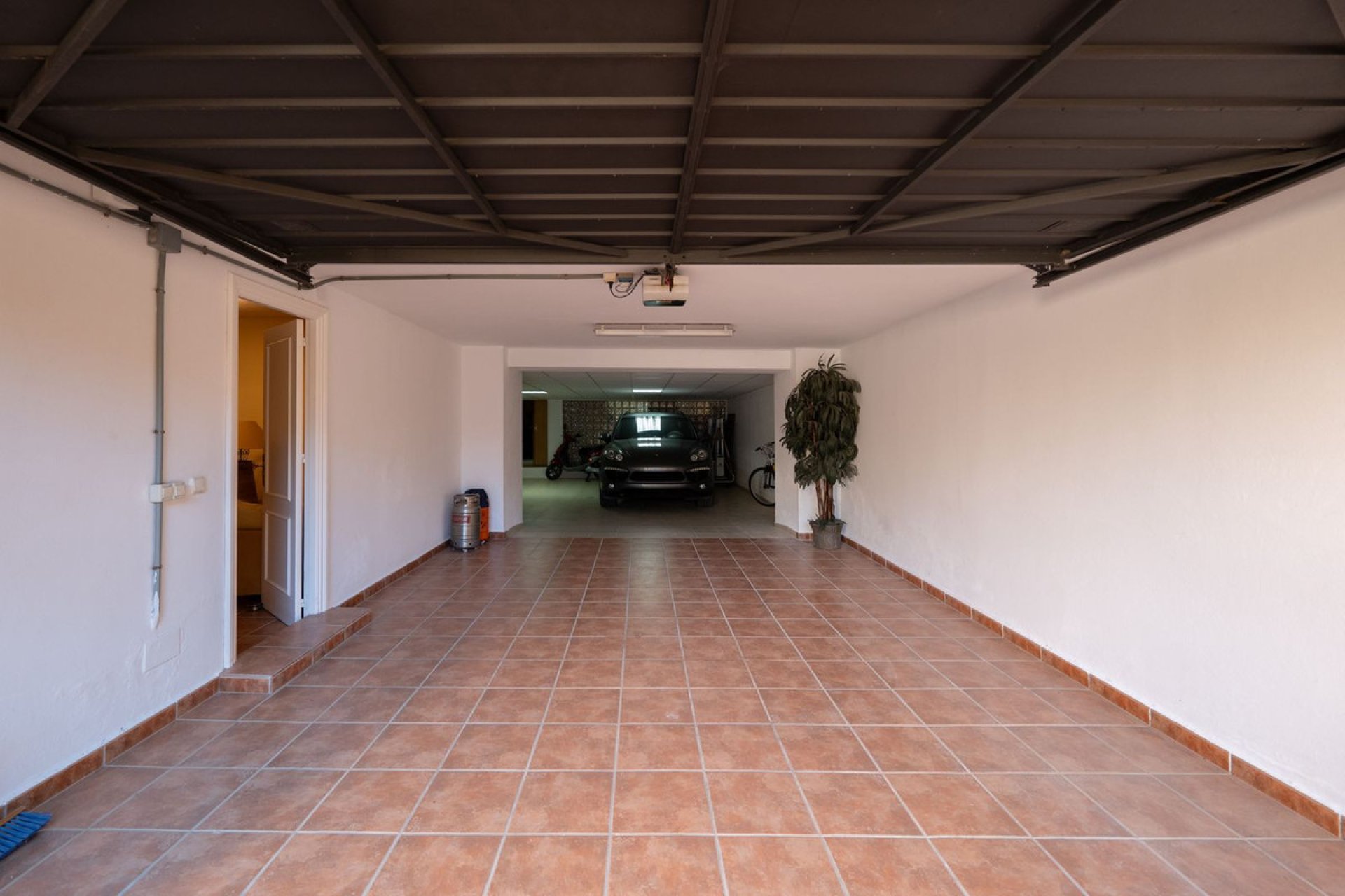 Reventa - House - Detached Villa - Marbella - Marbella Centro