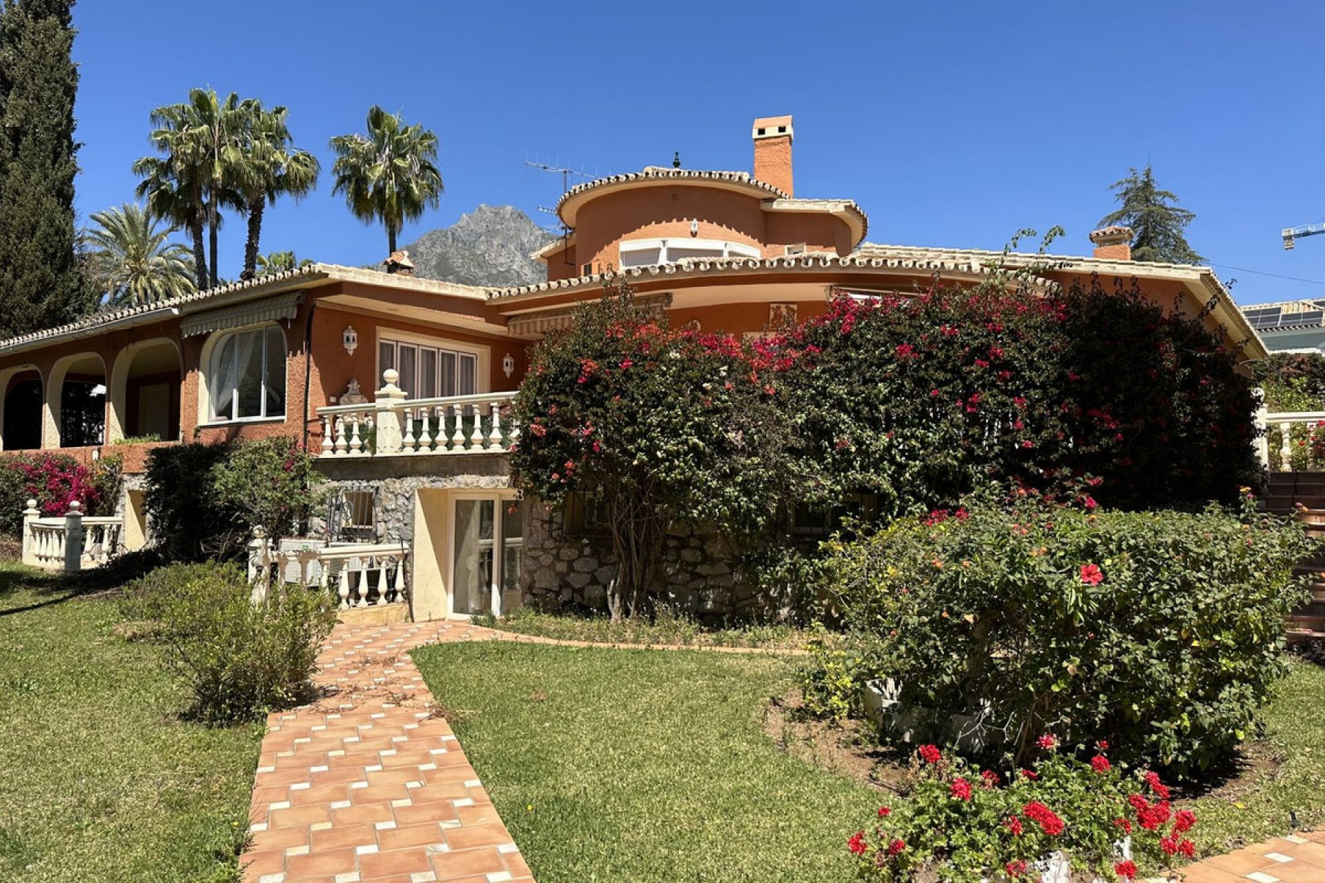 Reventa - House - Detached Villa - Marbella - Marbella Centro