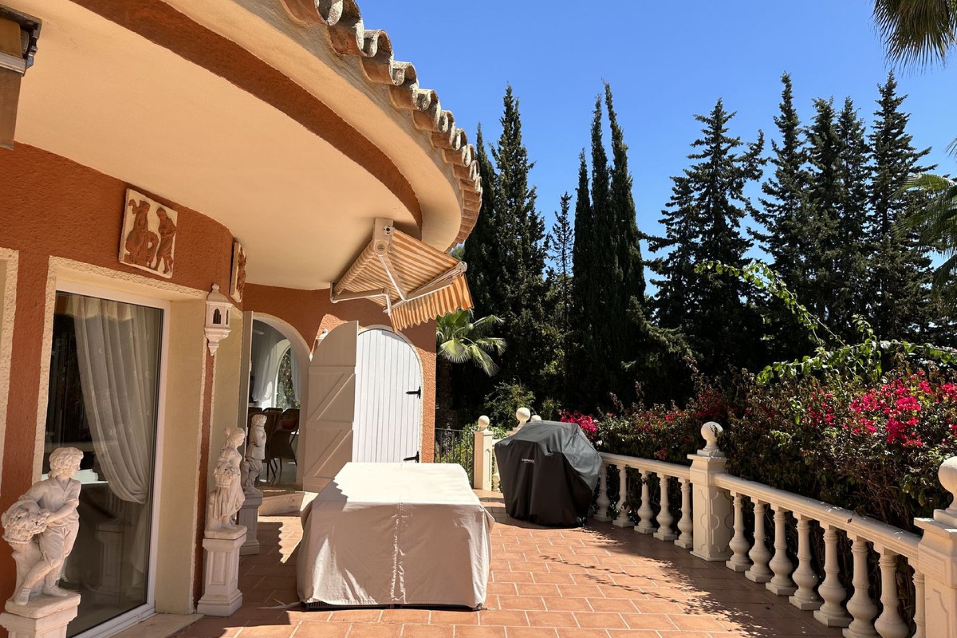 Reventa - House - Detached Villa - Marbella - Marbella Centro