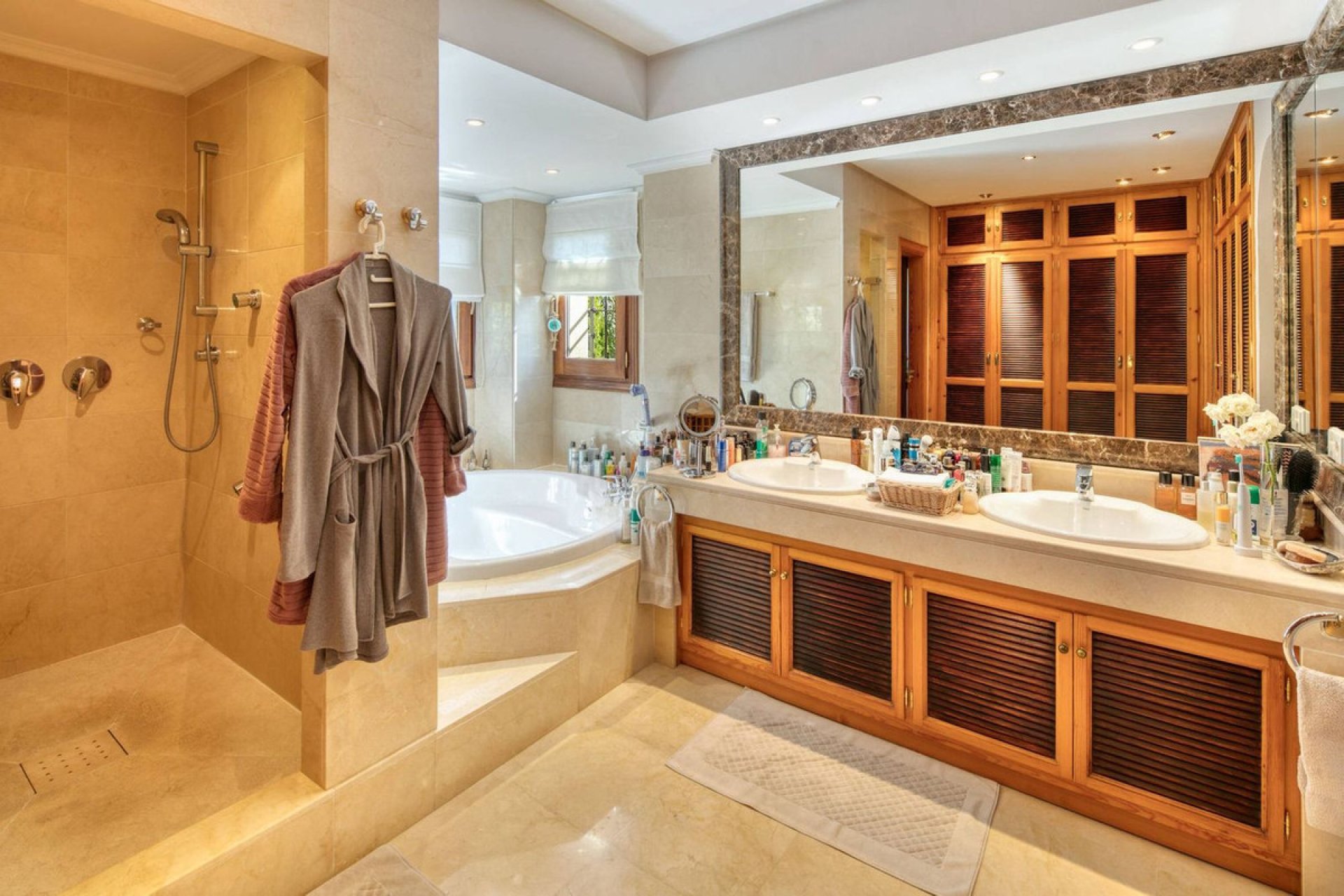 Reventa - House - Detached Villa - Marbella - Marbella Centro