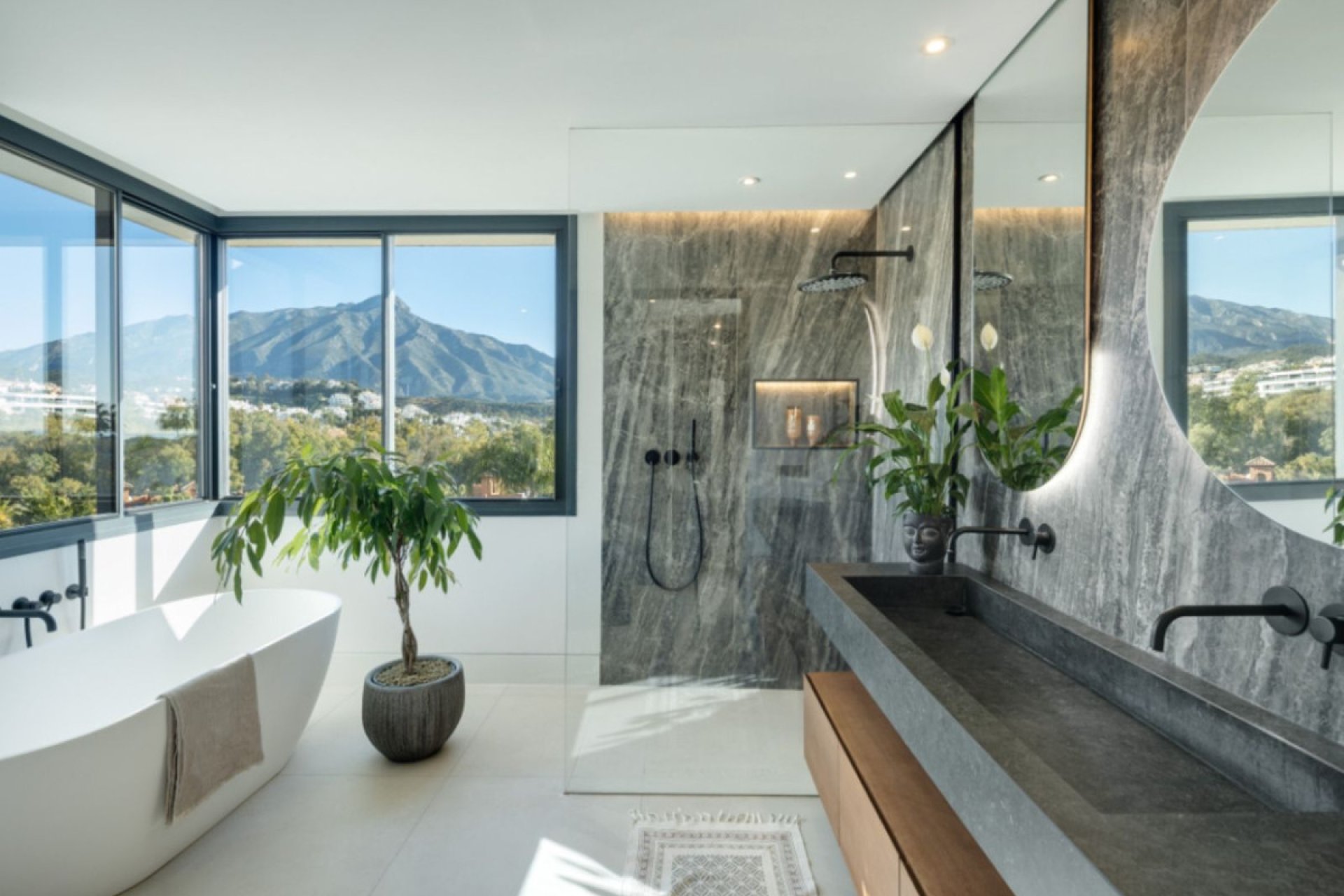 Reventa - House - Detached Villa - Marbella - Marbella Centro