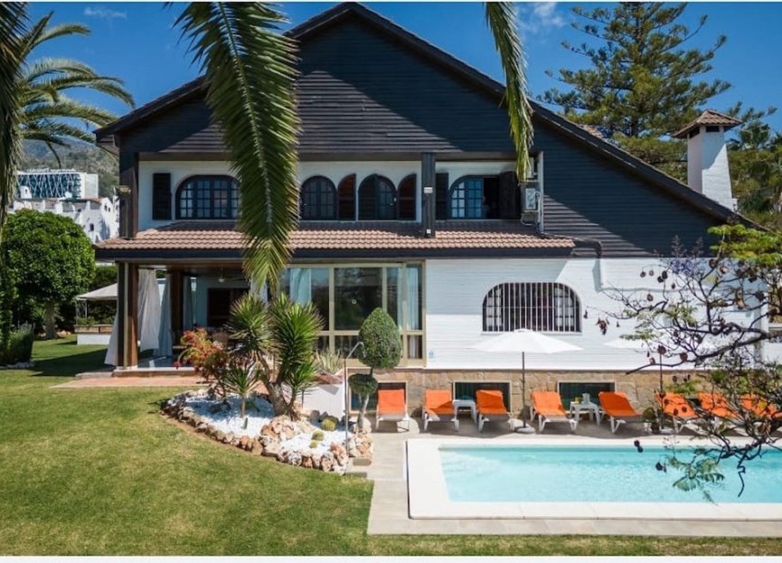 Reventa - House - Detached Villa - Marbella - Marbella Centro