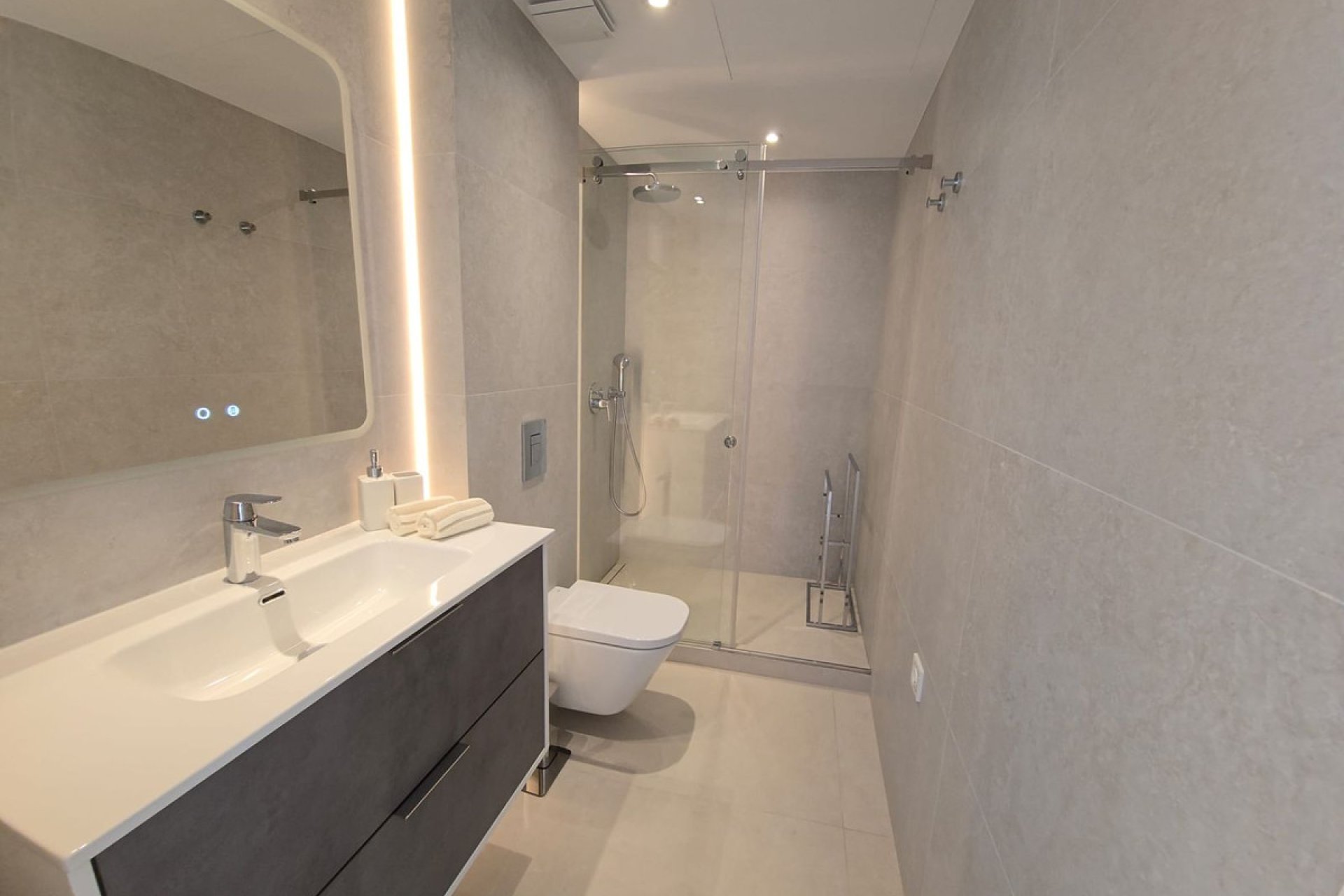 Reventa - House - Detached Villa - Marbella - Marbella Centro