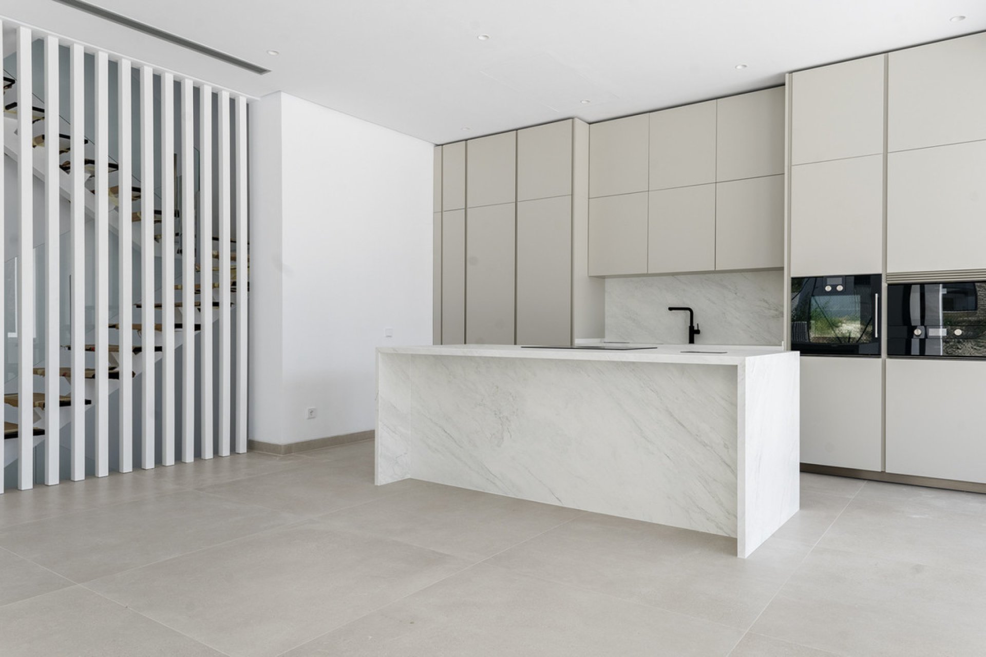 Reventa - House - Detached Villa - Marbella - Marbella Centro