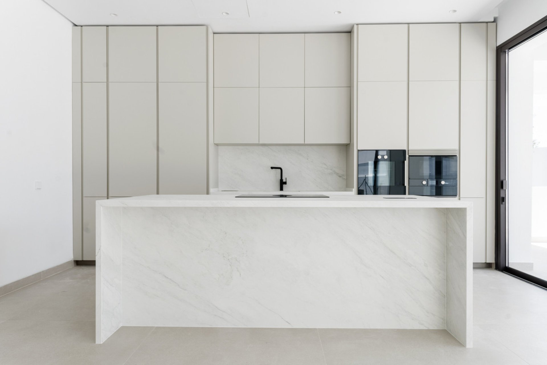 Reventa - House - Detached Villa - Marbella - Marbella Centro